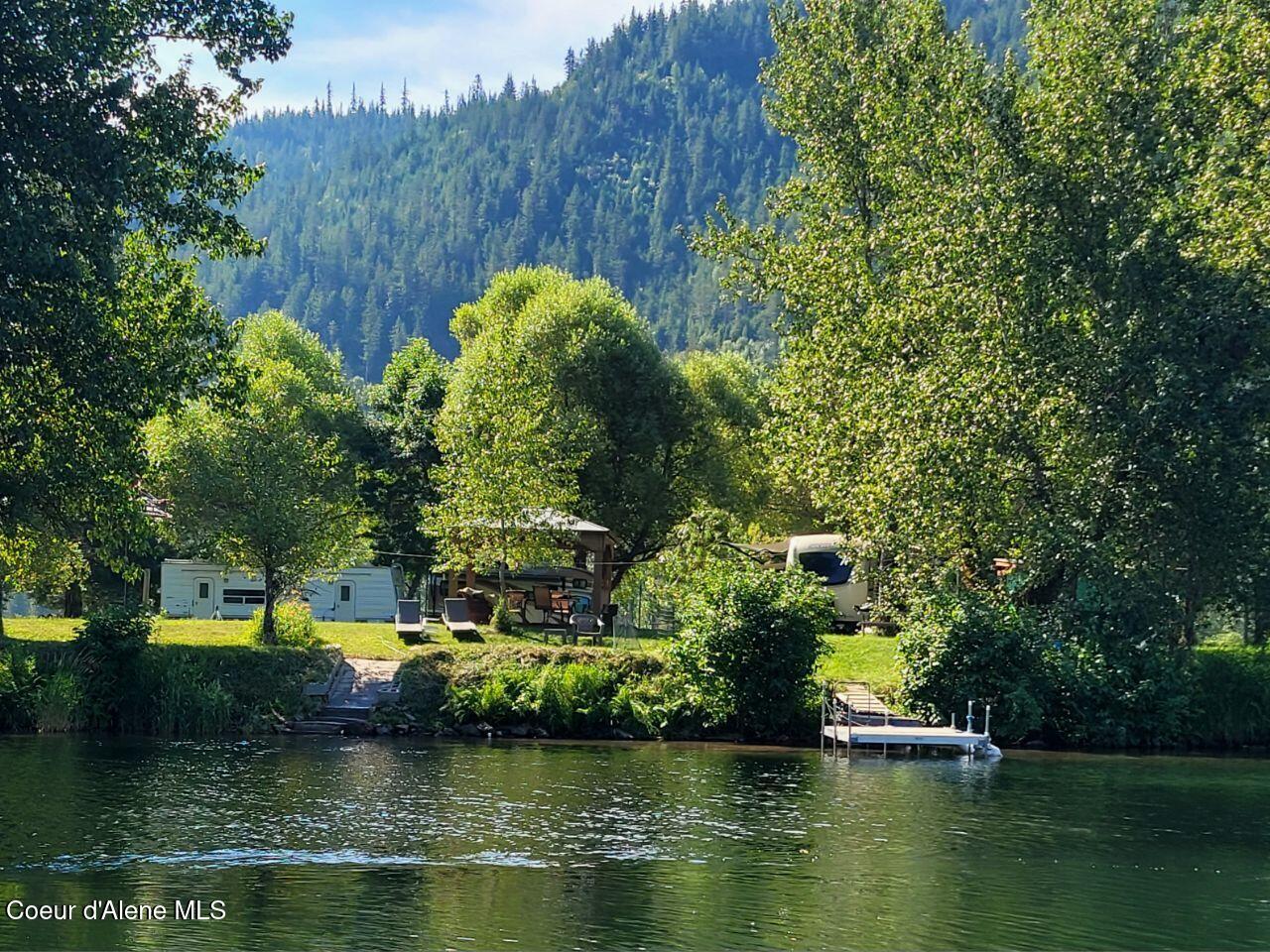 899 W Riverside Dr, St. Maries