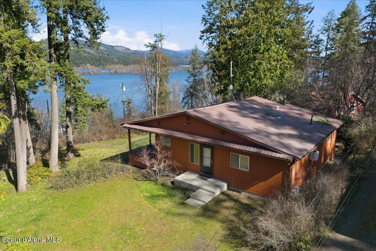 349 Rocky Point Loop Rd