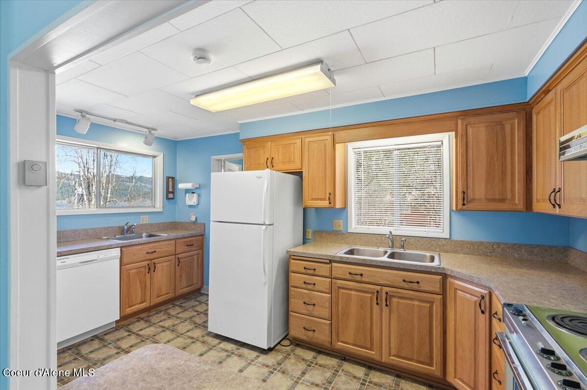 349 Rocky Point Loop Rd