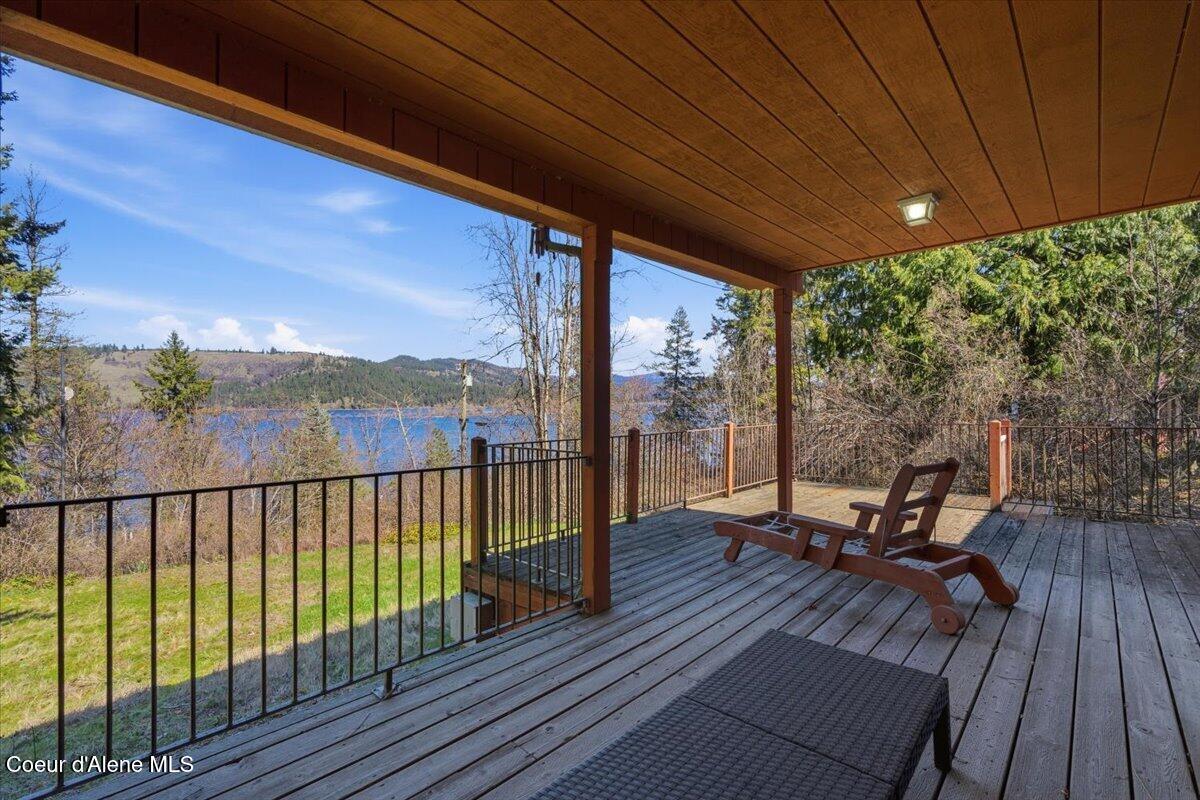 349 Rocky Point Loop Rd