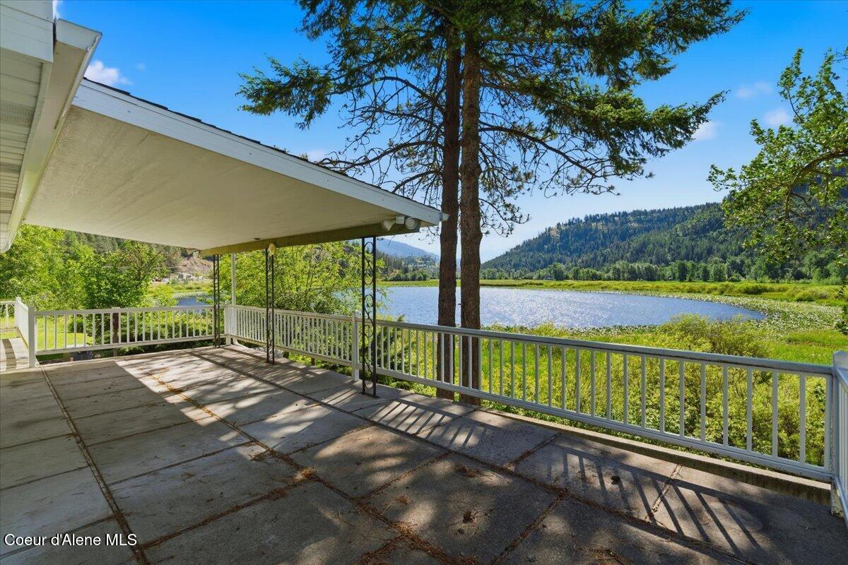 2035 St Joe River Rd, St. Maries