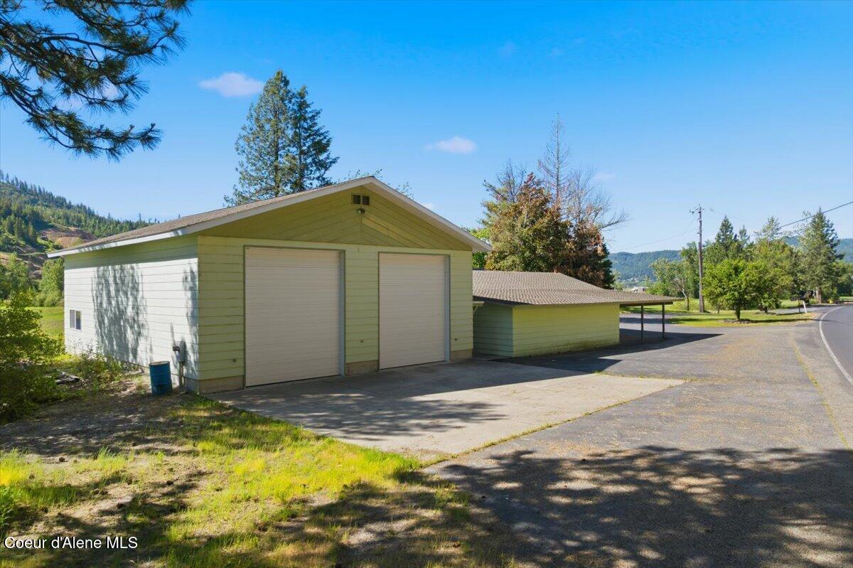 2035 St Joe River Rd, St. Maries