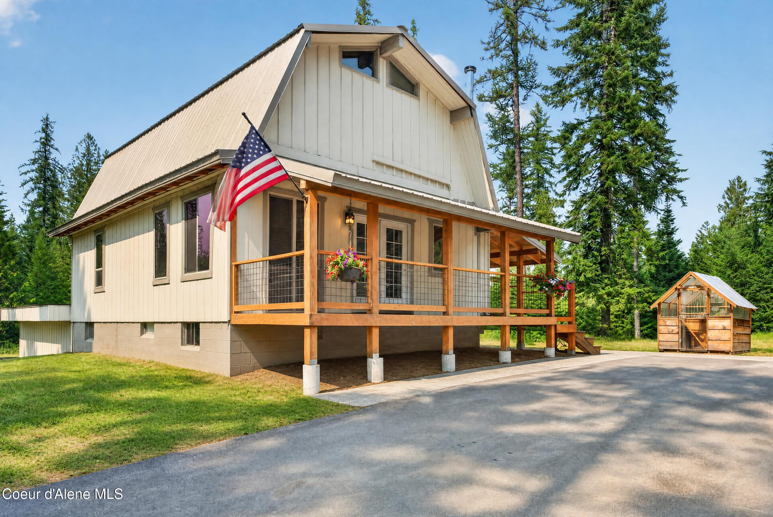 77091 South Highway 3, St. Maries