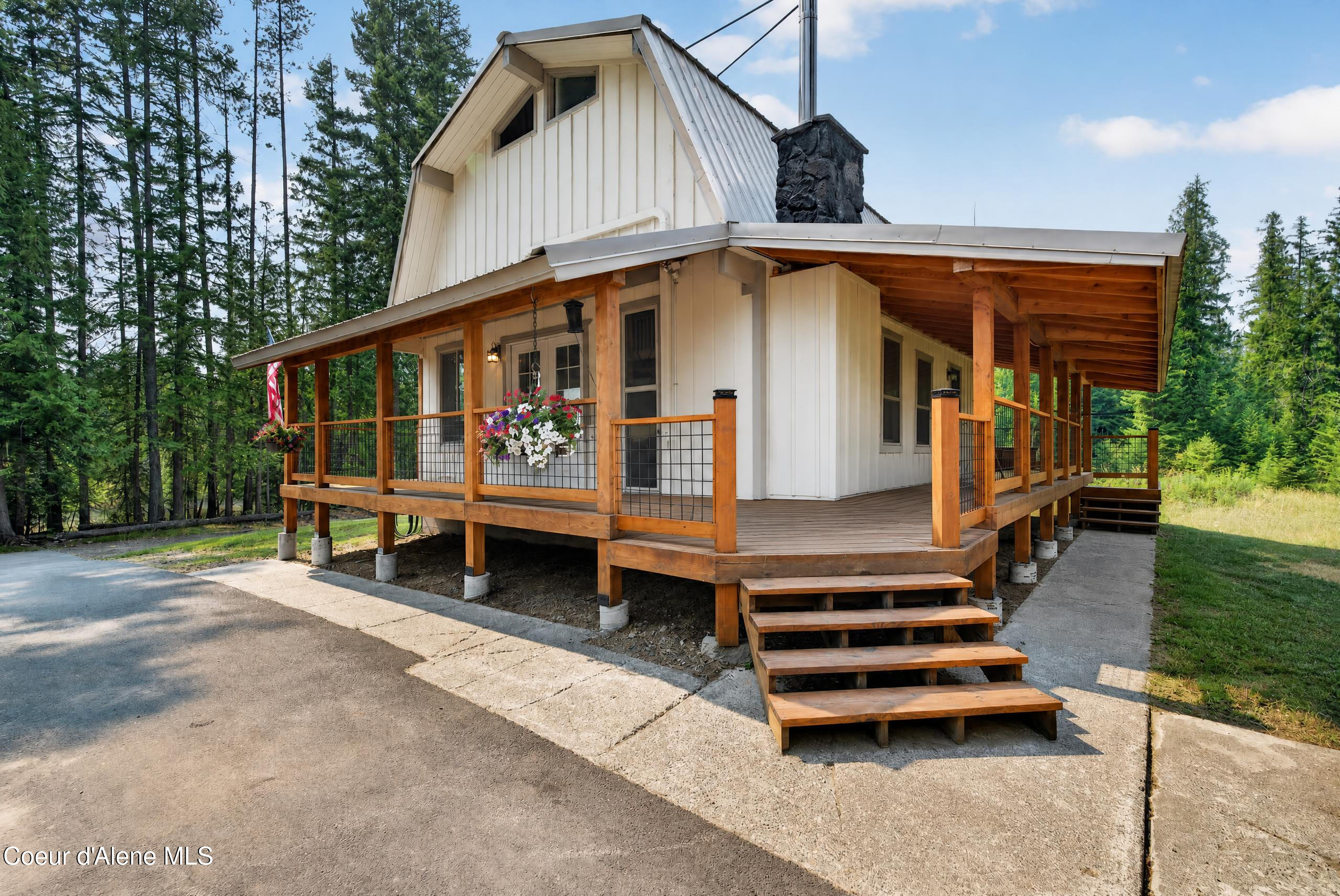 77091 South Highway 3, St. Maries