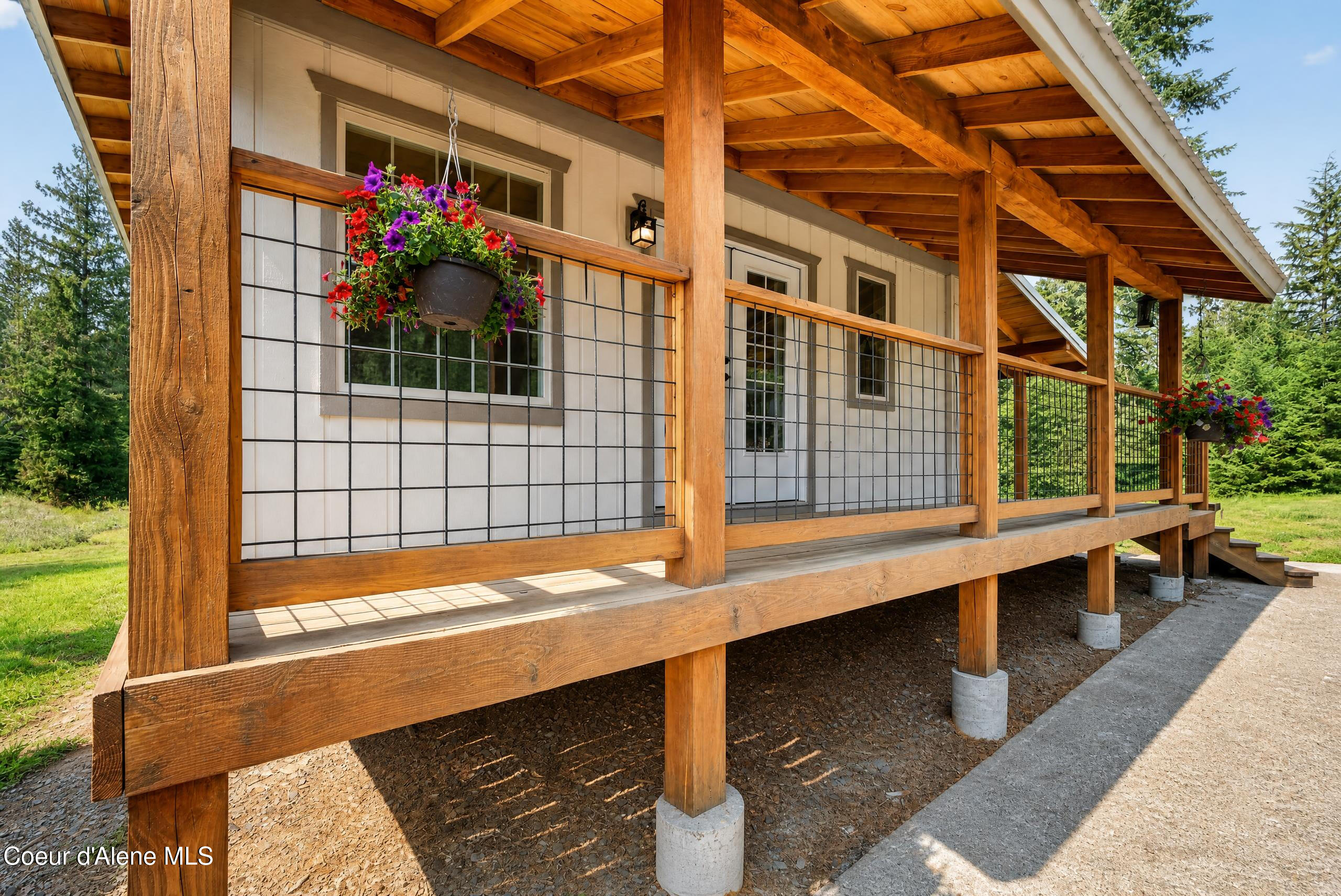 77091 South Highway 3, St. Maries