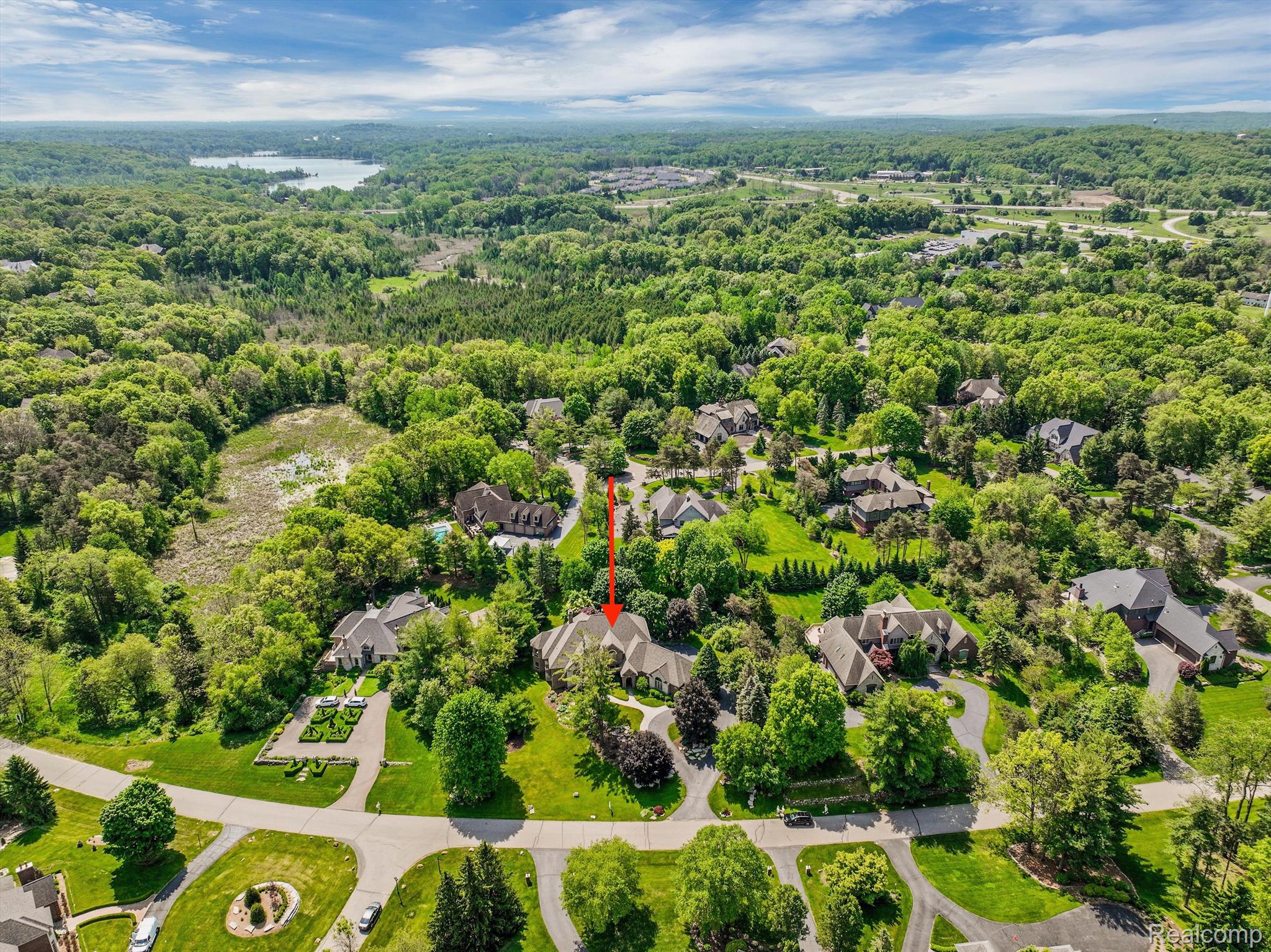 8325 COTSWOLD Lane