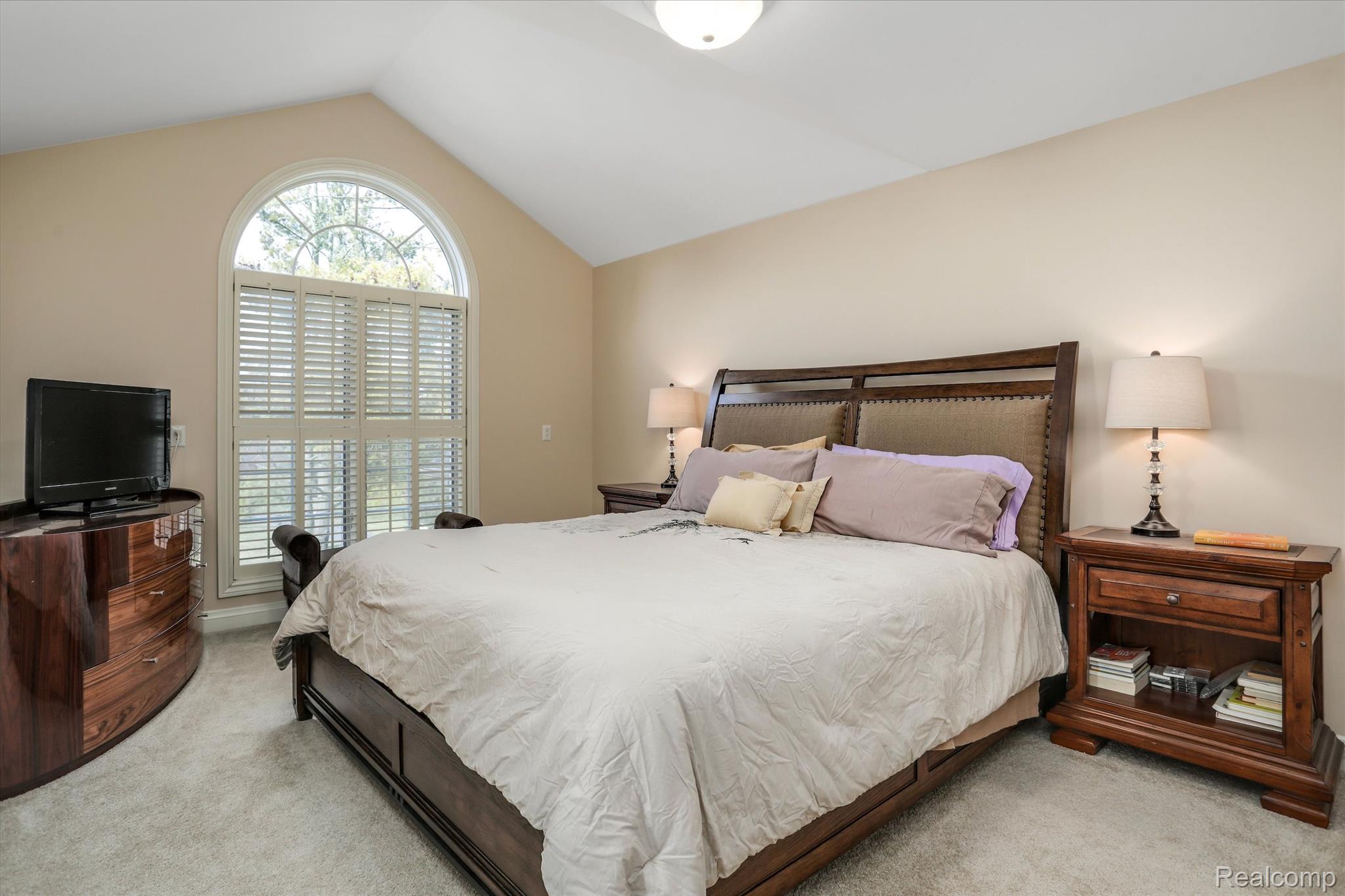 8325 COTSWOLD Lane