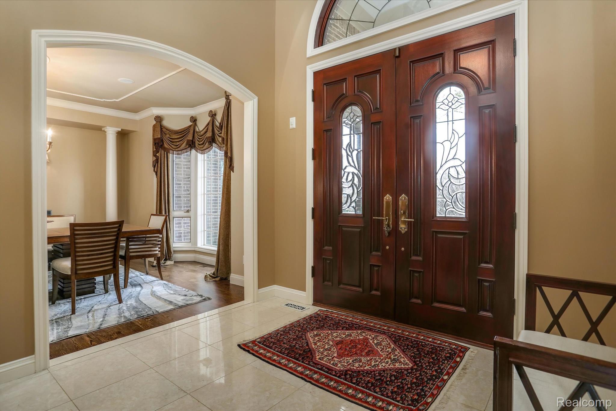 8325 COTSWOLD Lane