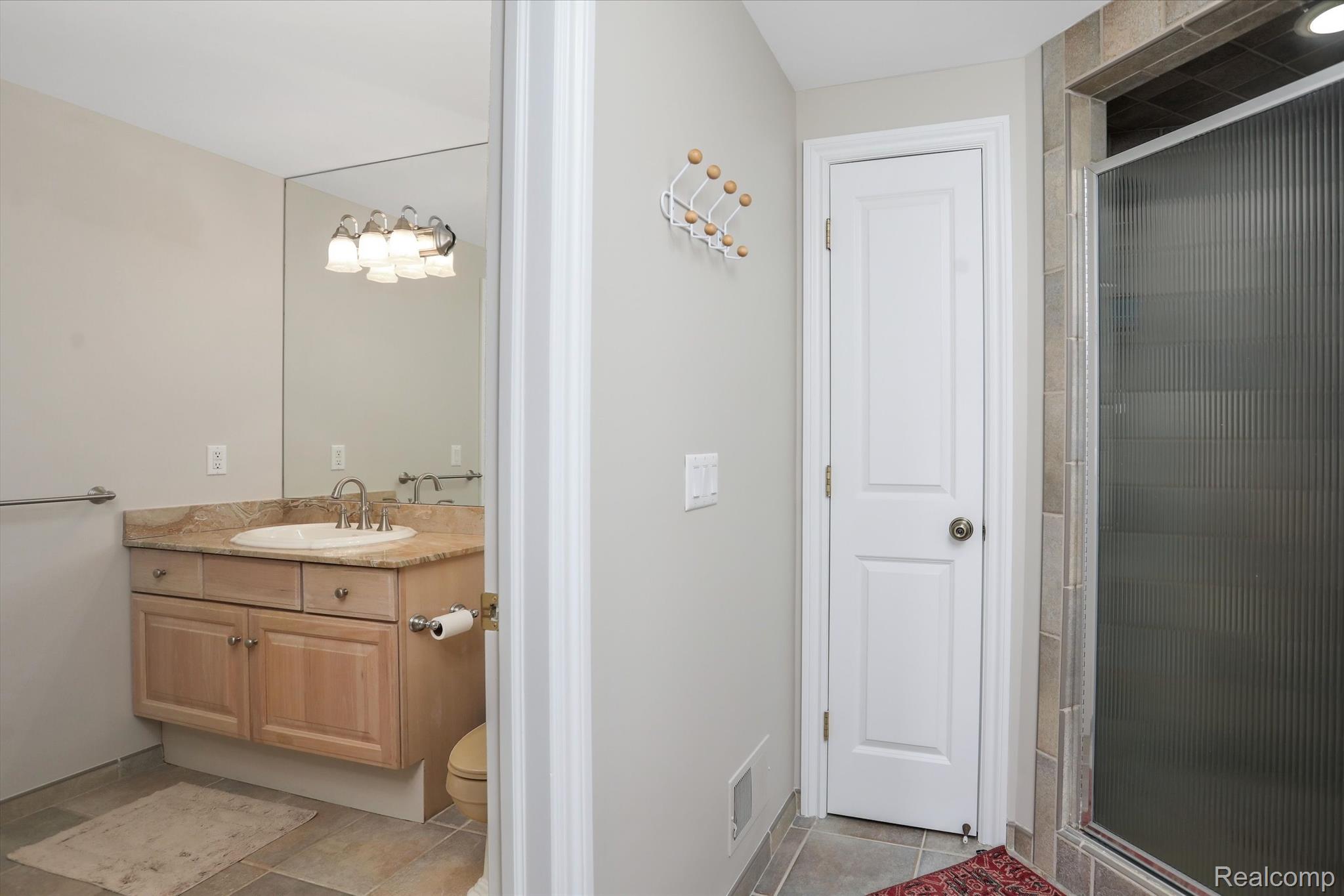 8325 COTSWOLD Lane