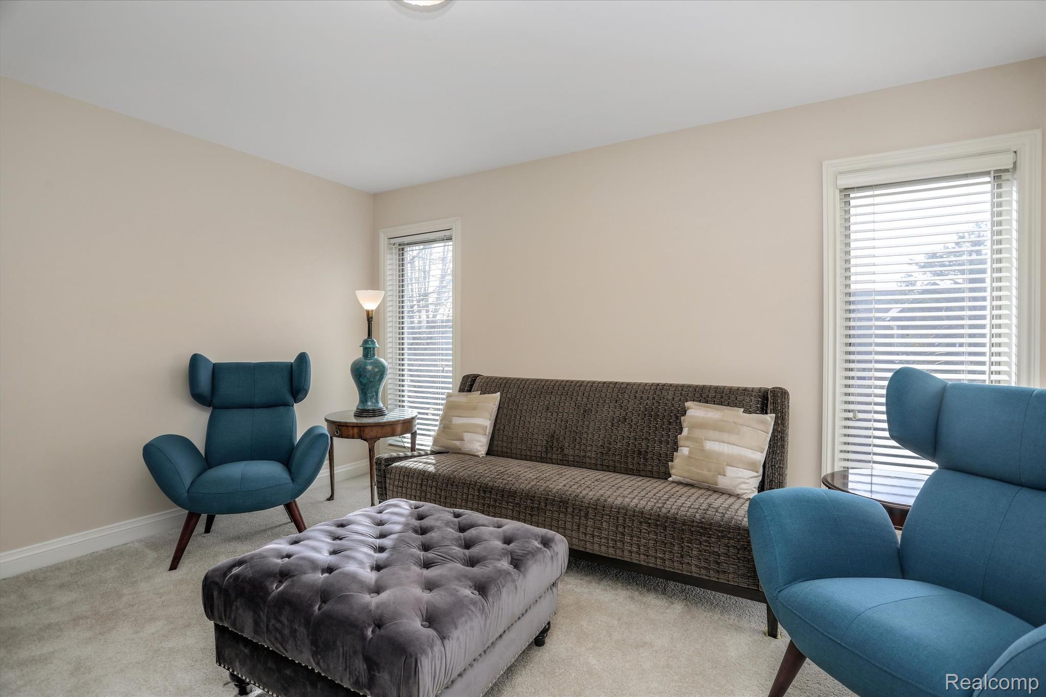 8325 COTSWOLD Lane