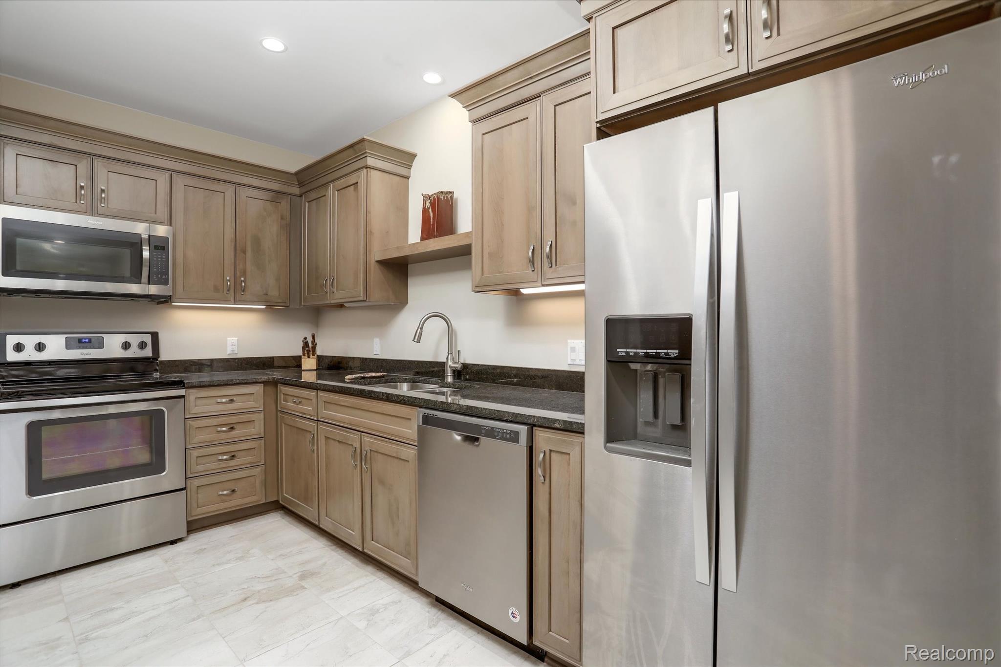 8325 COTSWOLD Lane