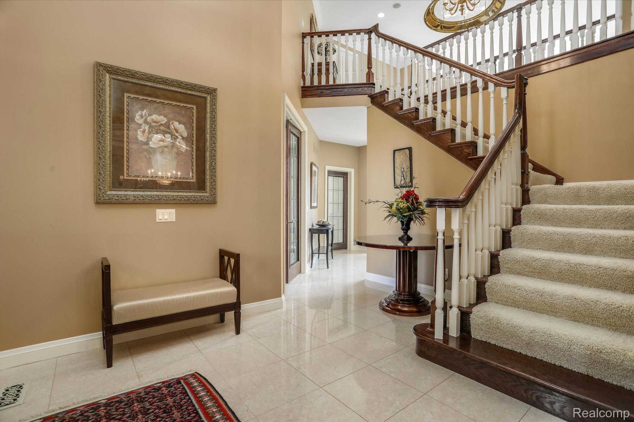 8325 COTSWOLD Lane