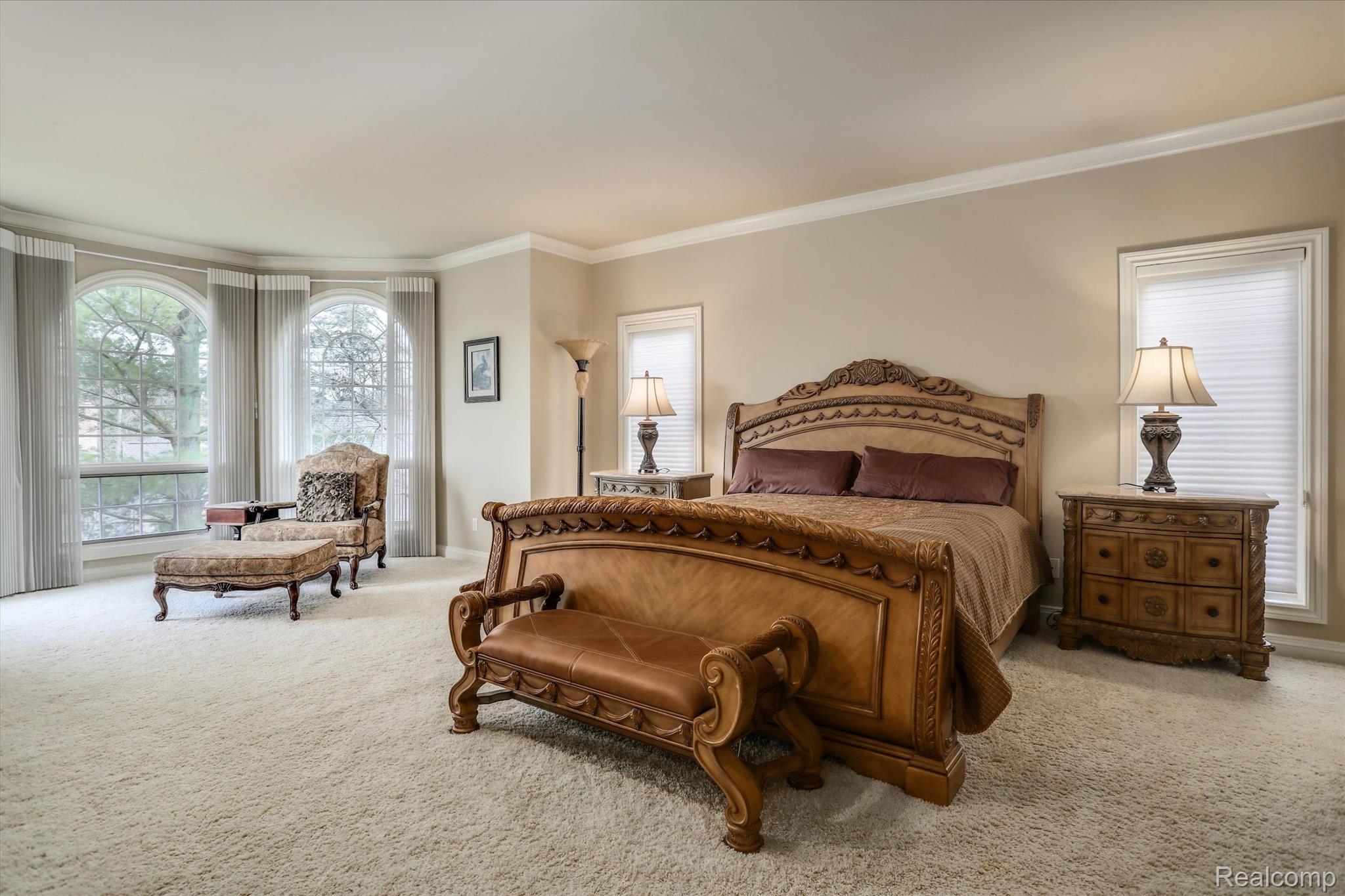 8325 COTSWOLD Lane