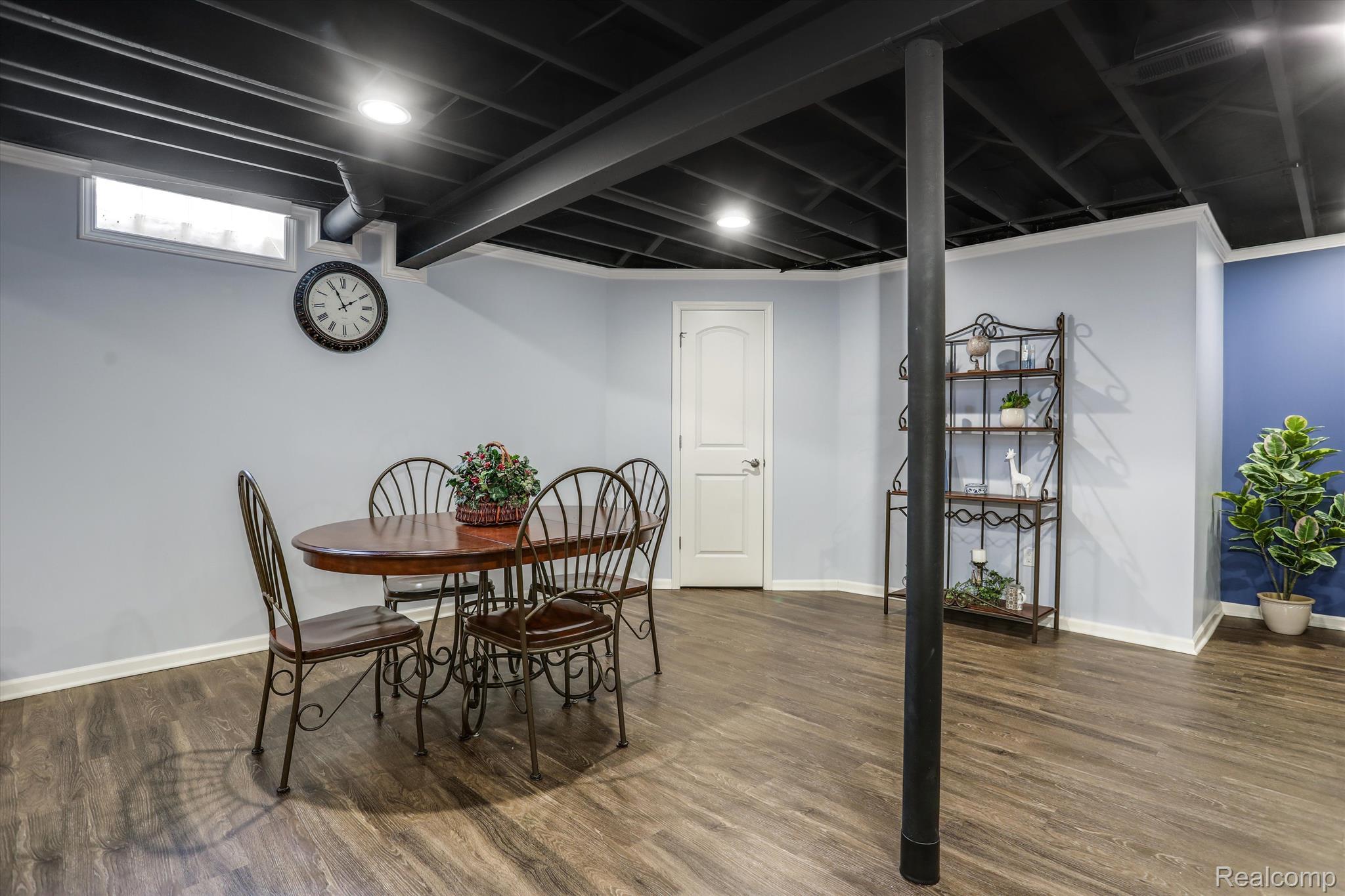 4617 OAKHURST RIDGE Road