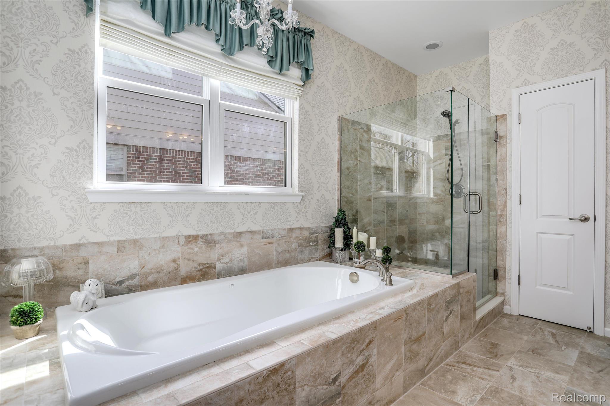 4617 OAKHURST RIDGE Road