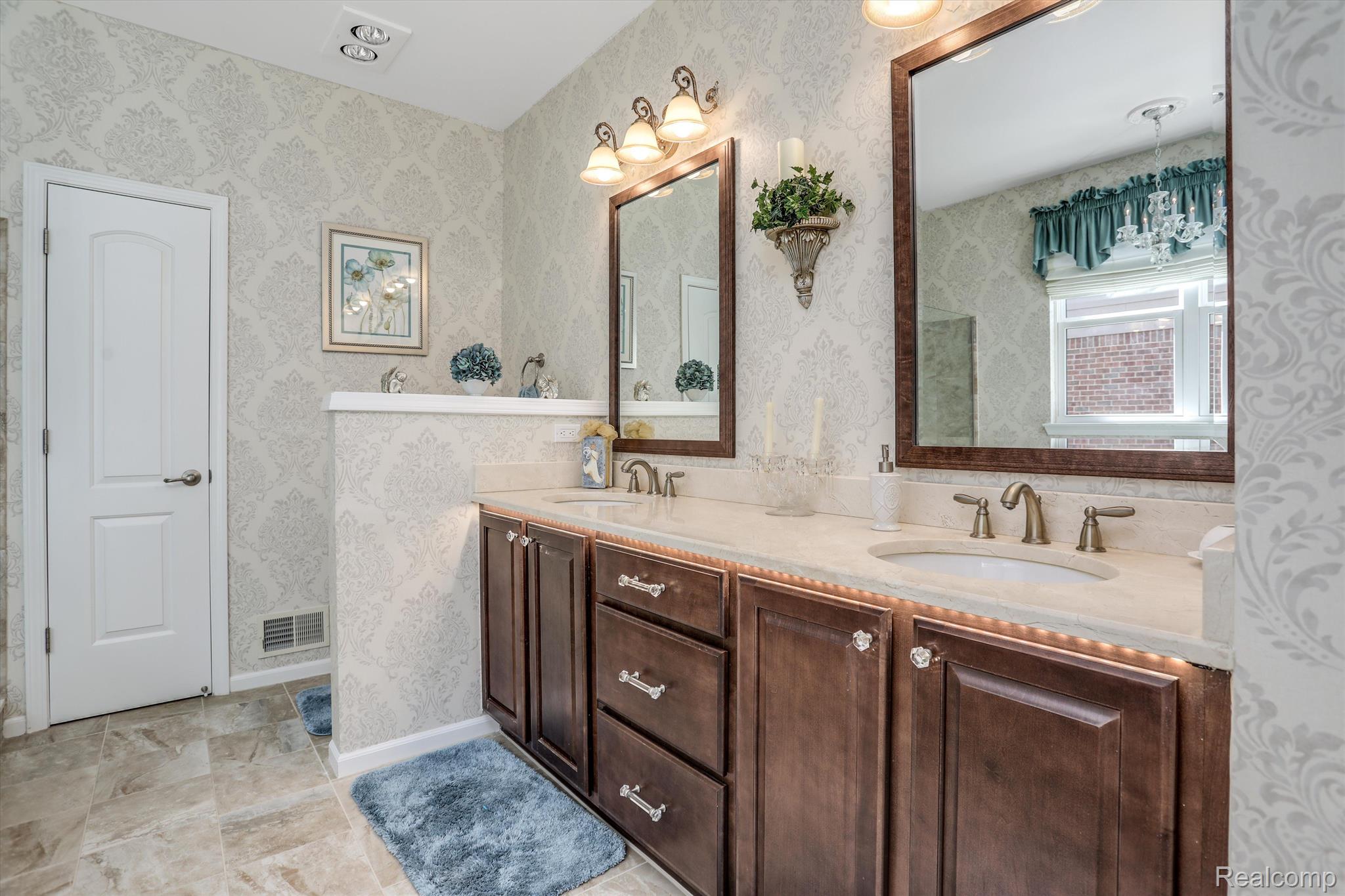 4617 OAKHURST RIDGE Road