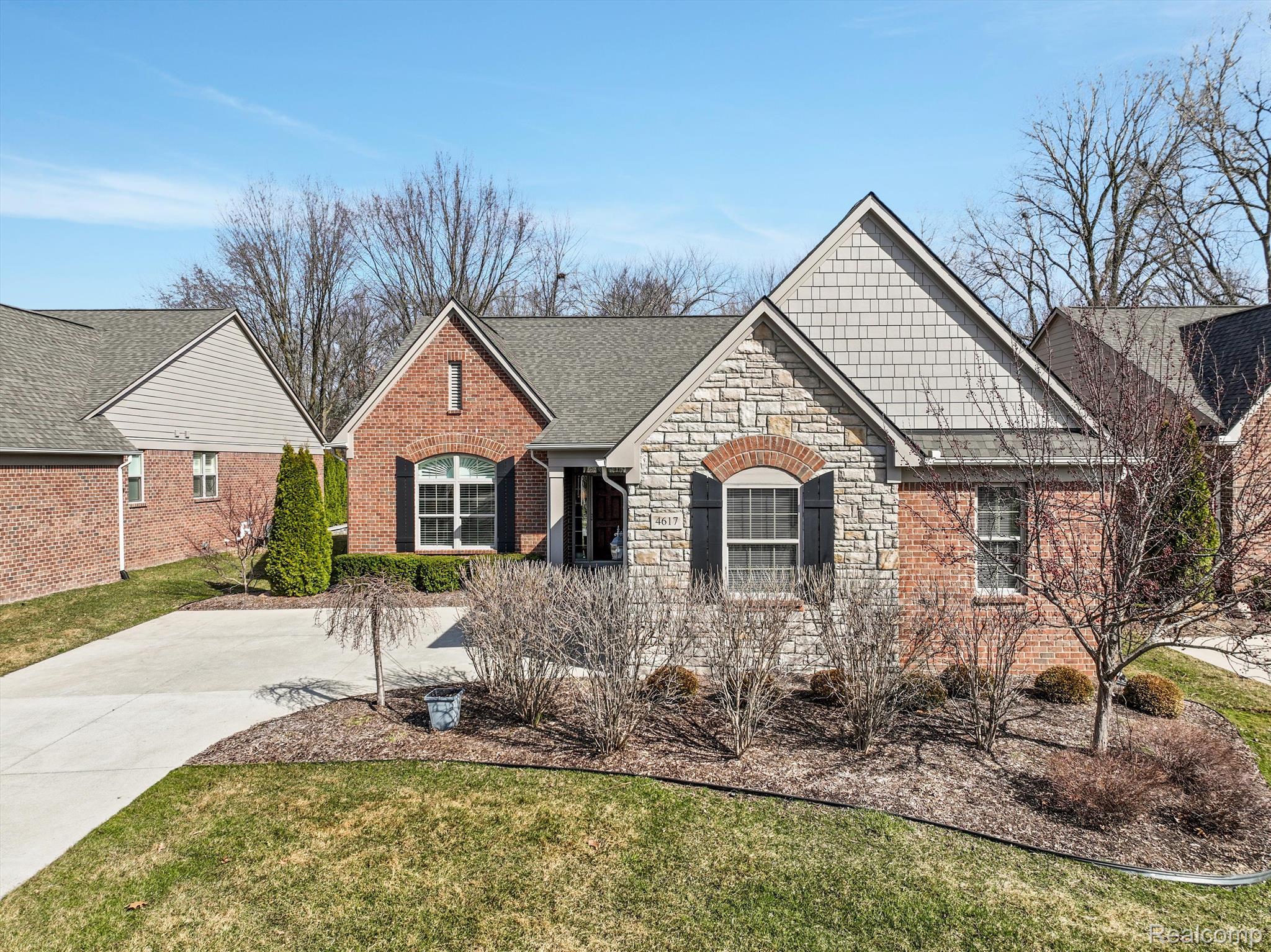 4617 OAKHURST RIDGE Road