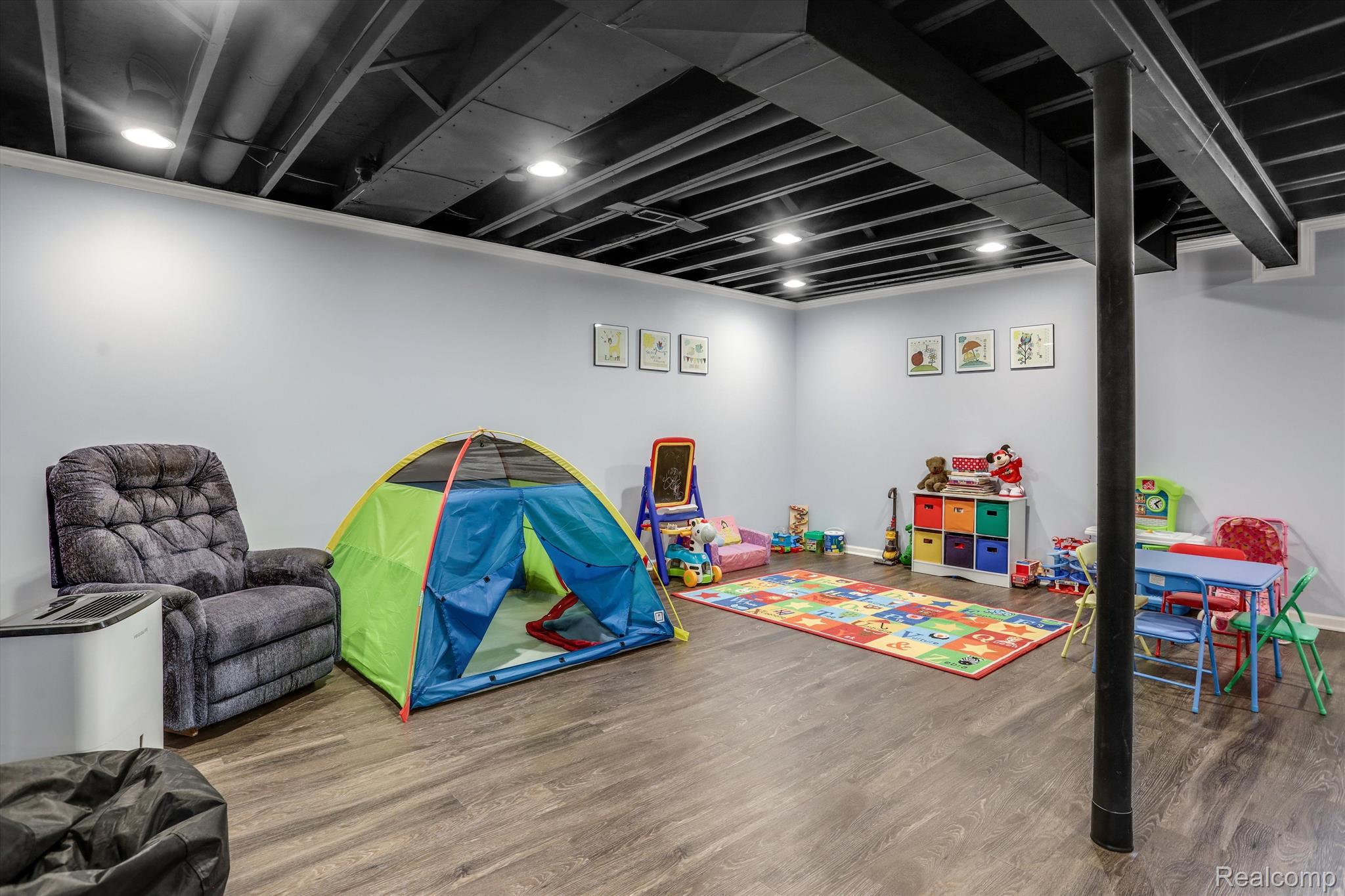 4617 OAKHURST RIDGE Road