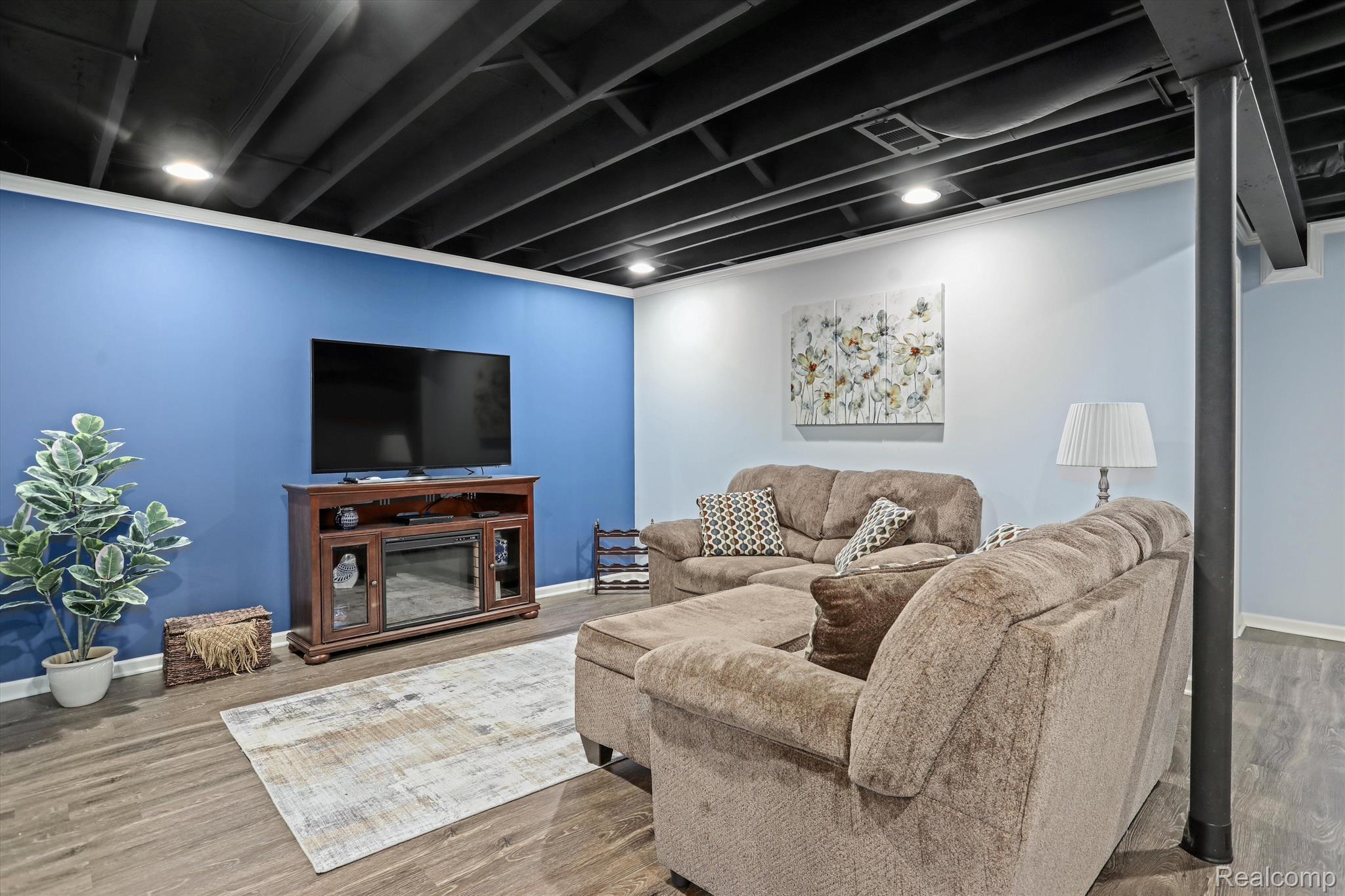 4617 OAKHURST RIDGE Road