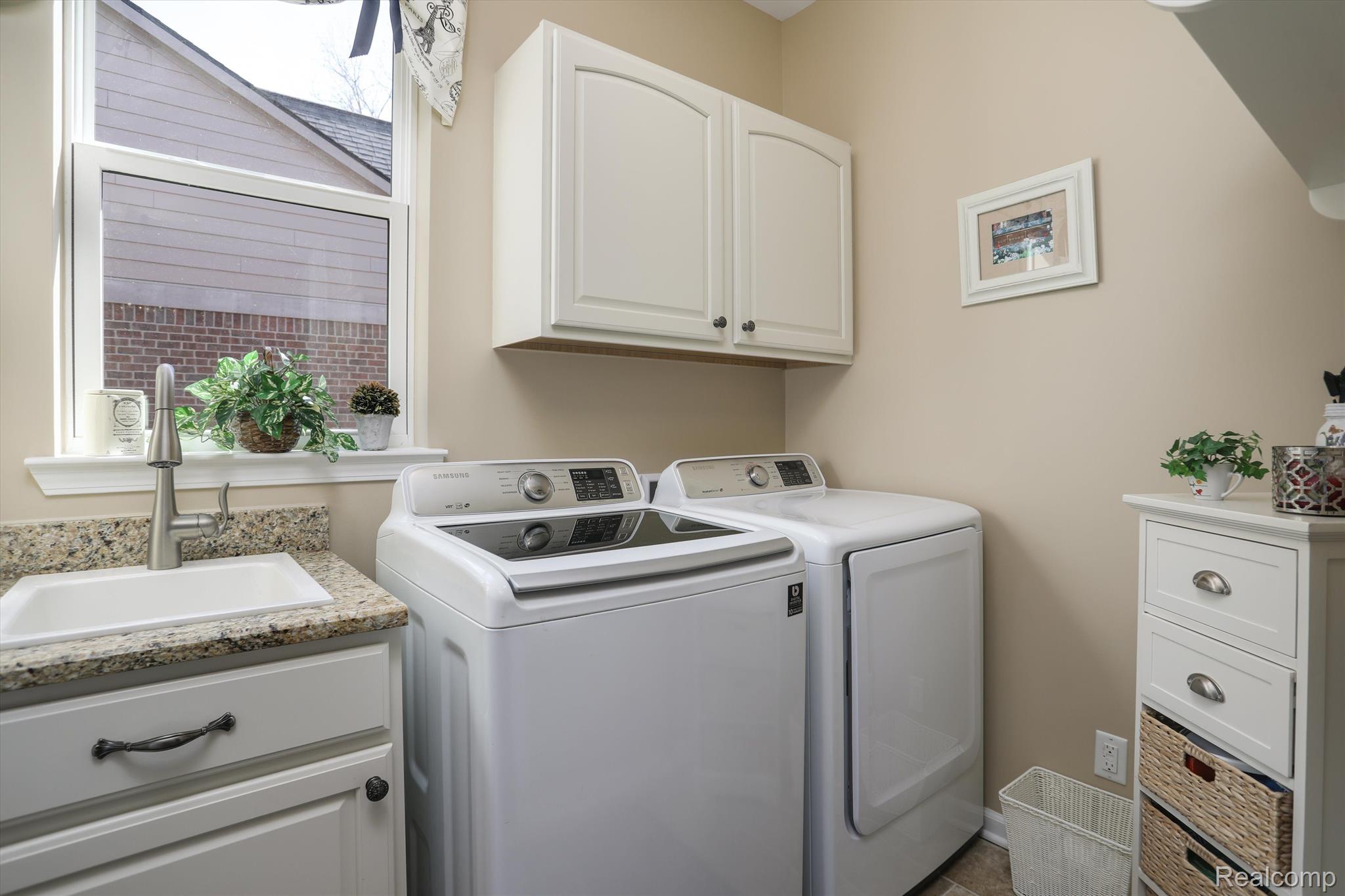 4617 OAKHURST RIDGE Road