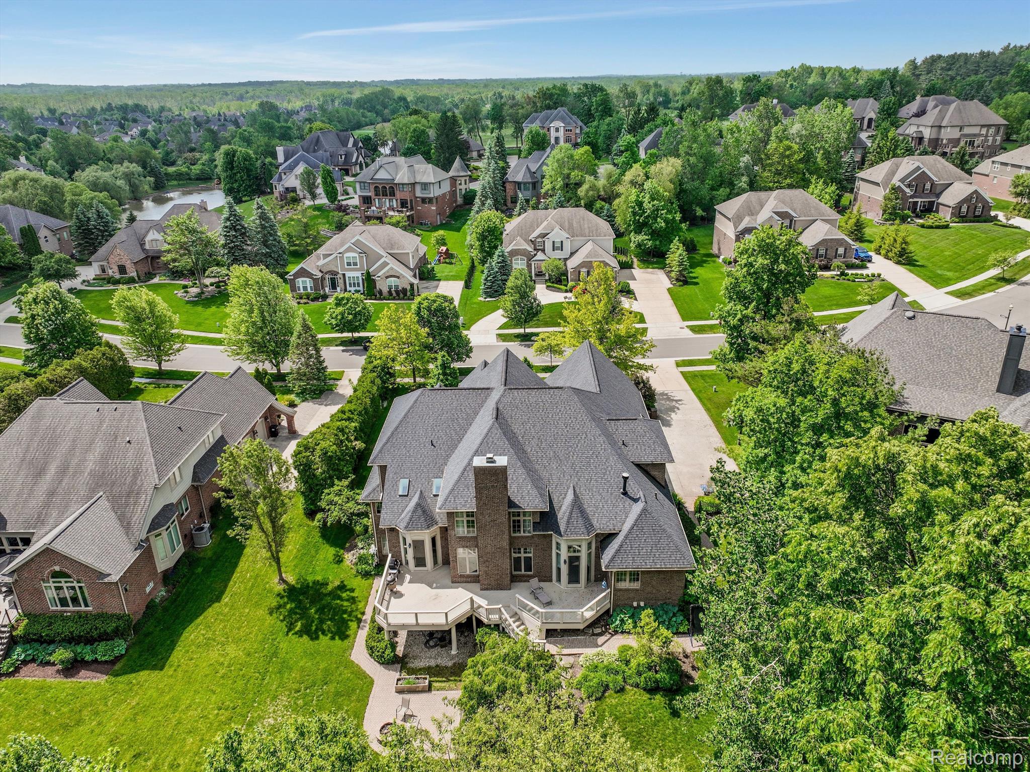 6984 OAKHURST RIDGE Road