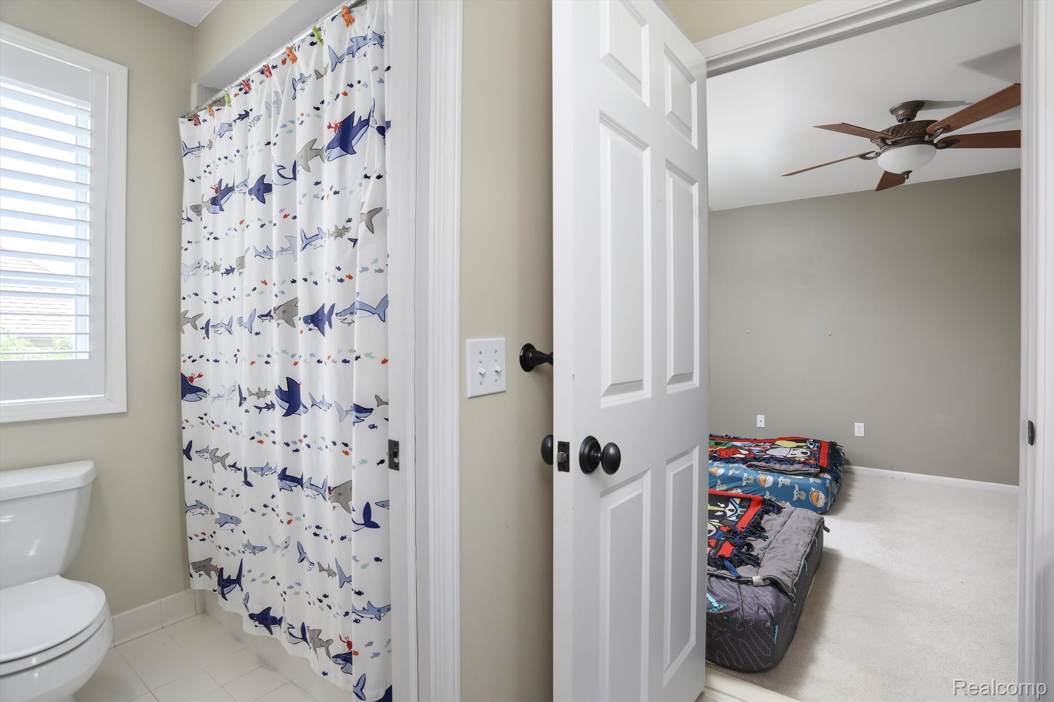 6984 OAKHURST RIDGE Road