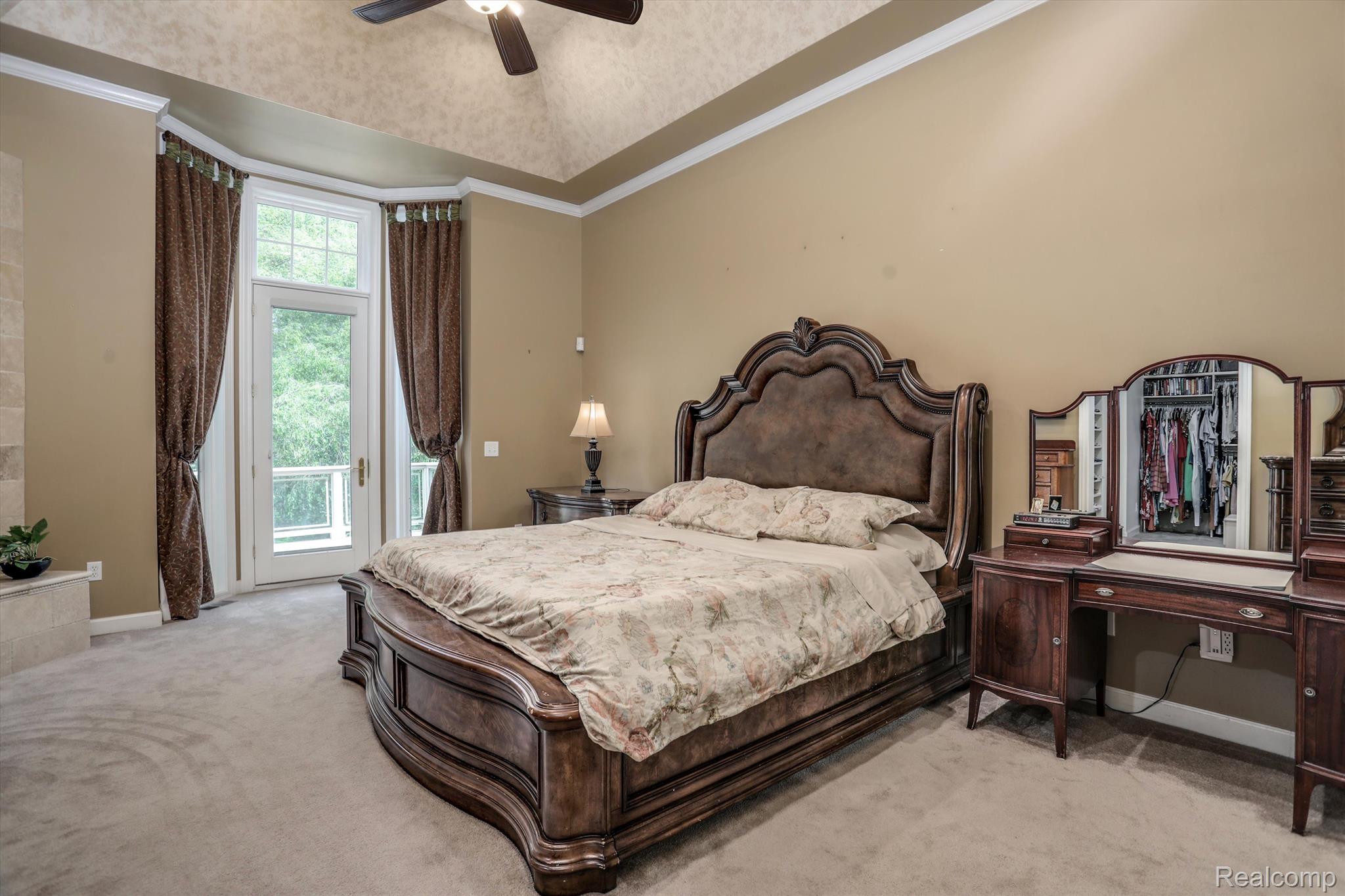 6984 OAKHURST RIDGE Road