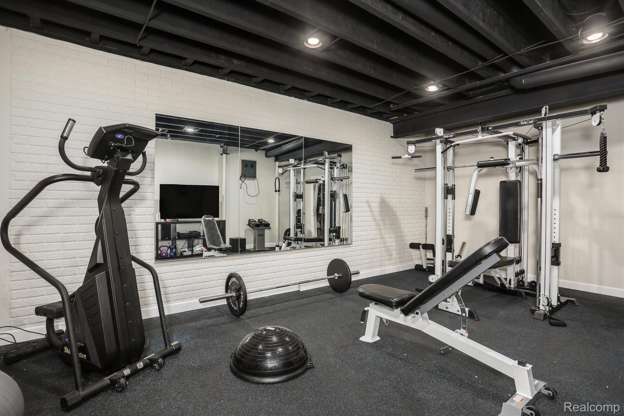 6984 OAKHURST RIDGE Road