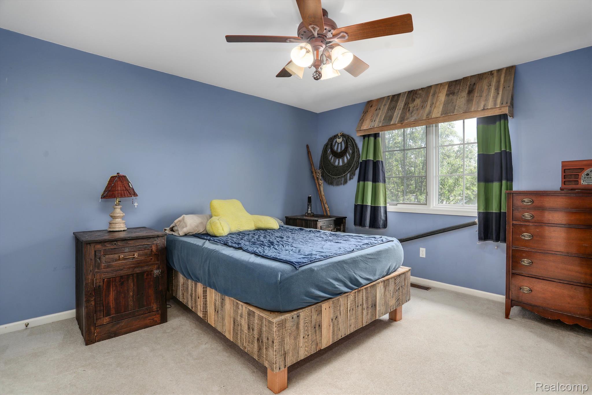 6984 OAKHURST RIDGE Road