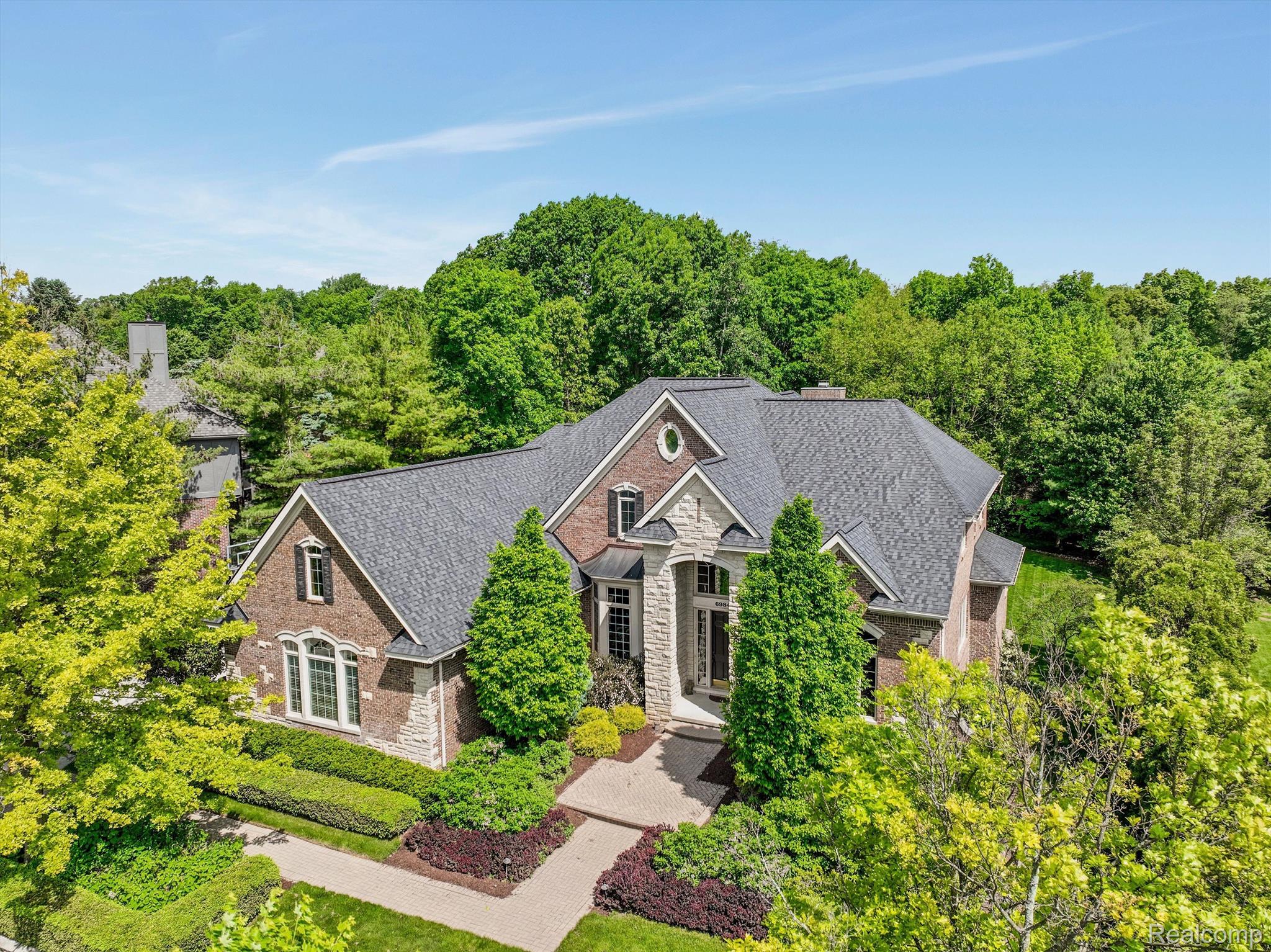 6984 OAKHURST RIDGE Road