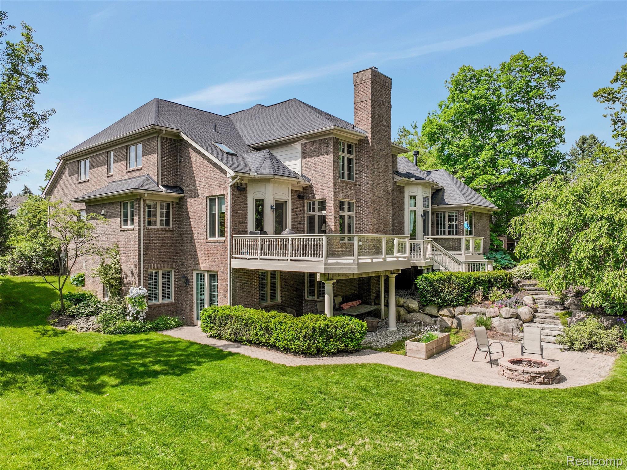 6984 OAKHURST RIDGE Road