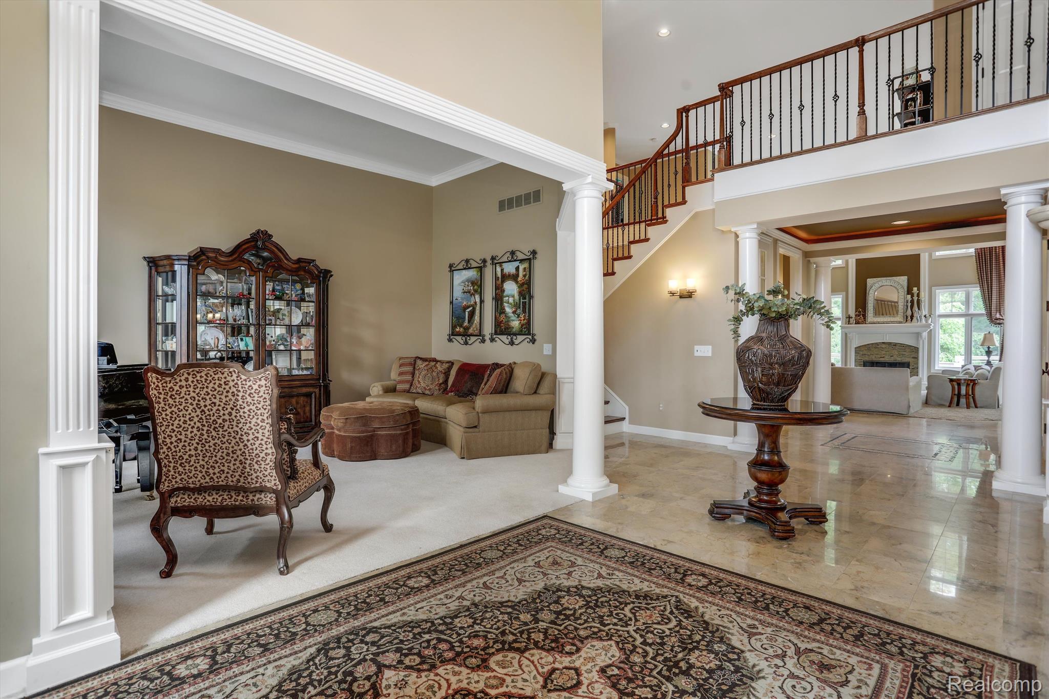 6984 OAKHURST RIDGE Road