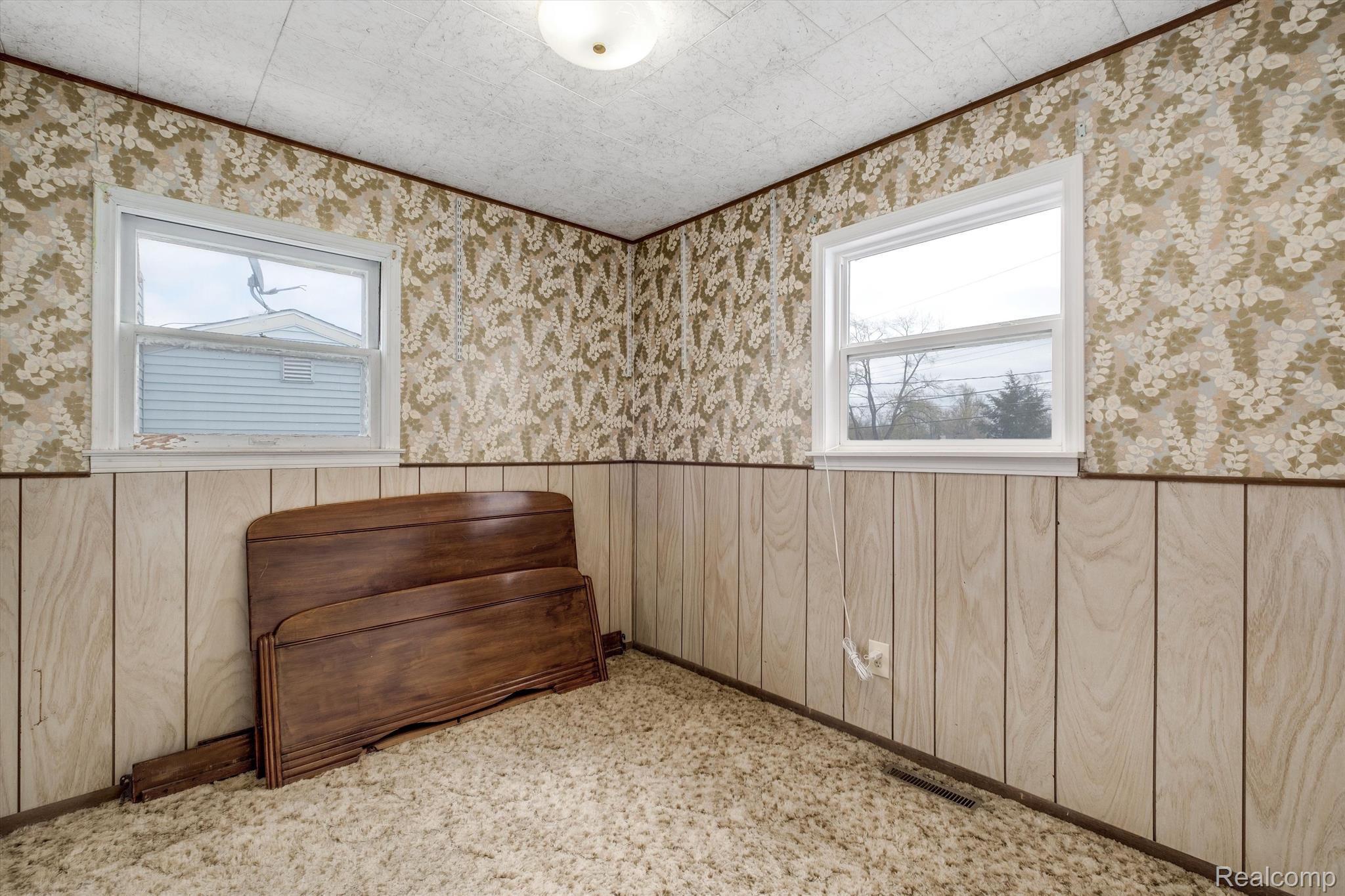 9136 BUCKINGHAM Street