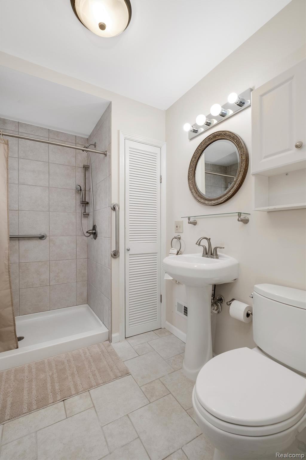 9136 BUCKINGHAM Street