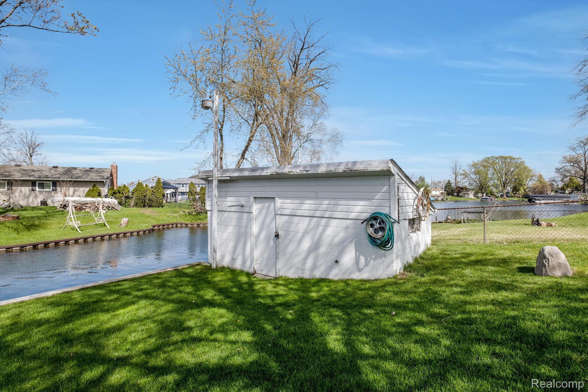 9136 BUCKINGHAM Street