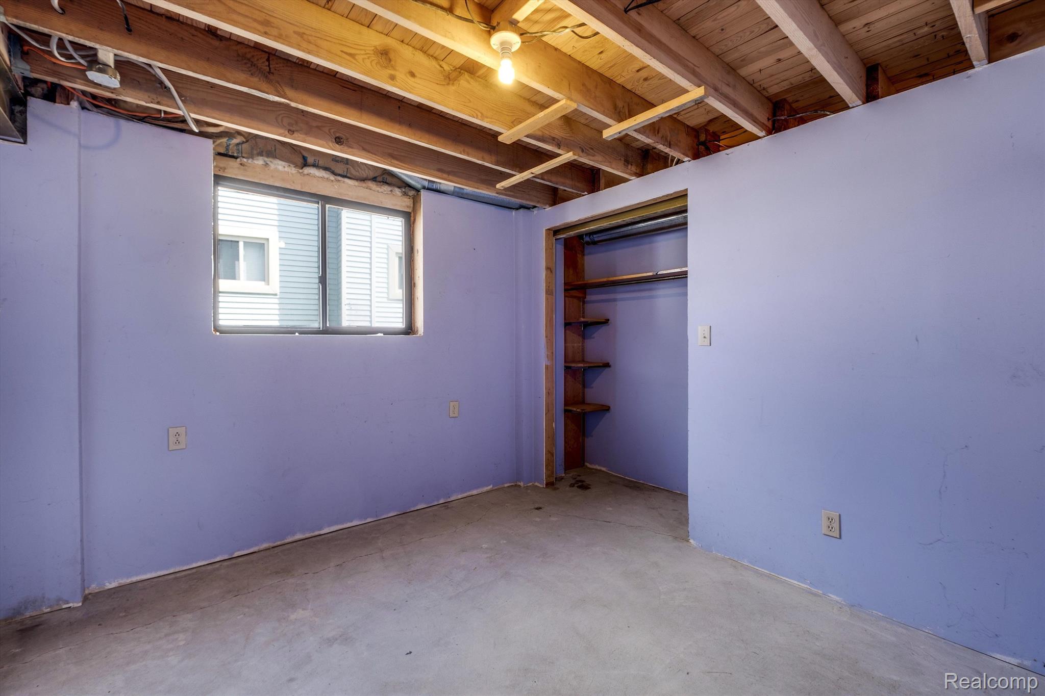 9136 BUCKINGHAM Street