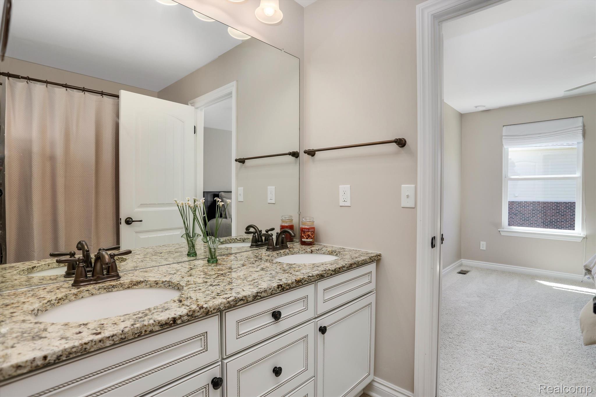 6929 OAKHURST RIDGE Road