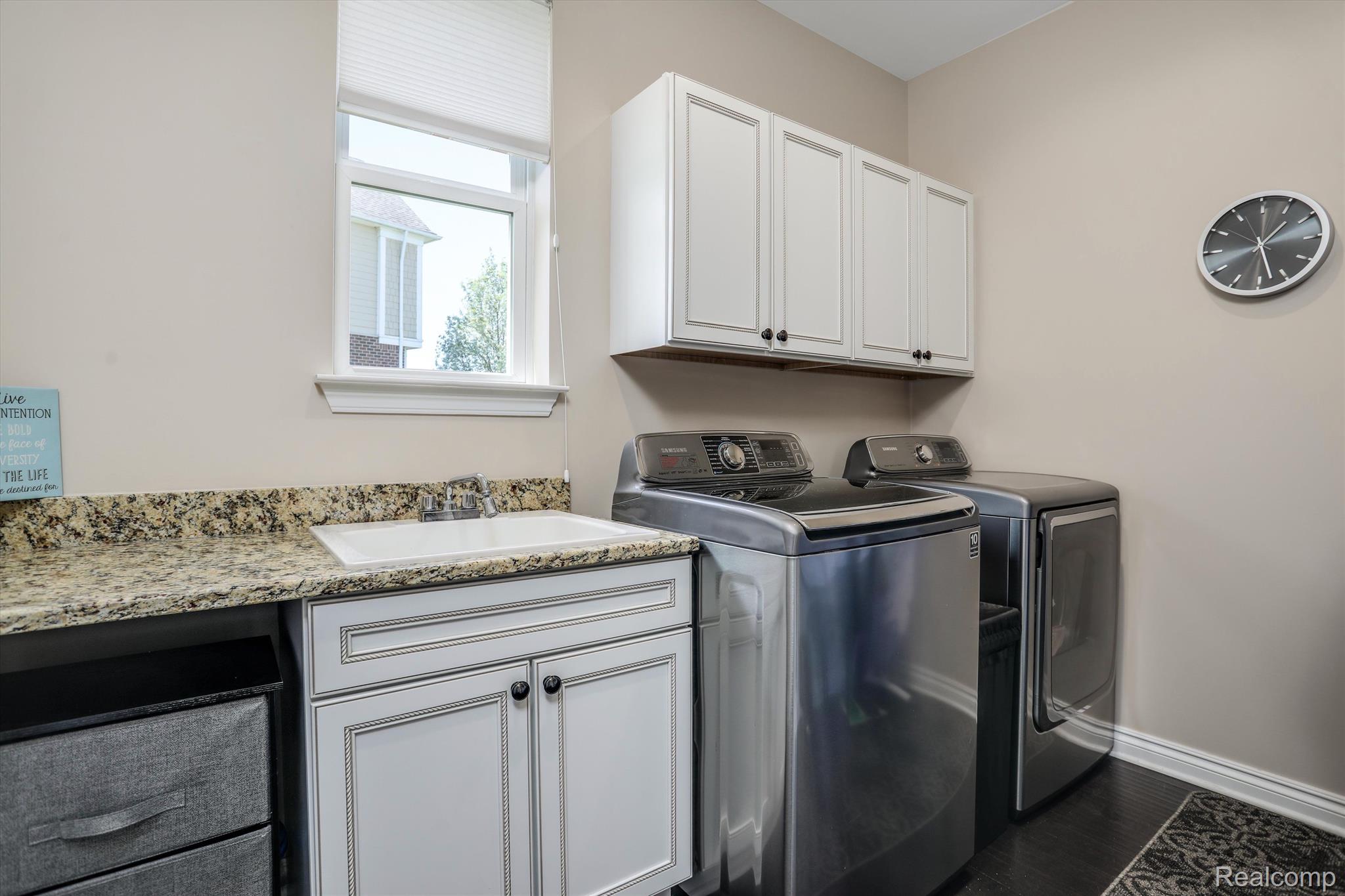 6929 OAKHURST RIDGE Road