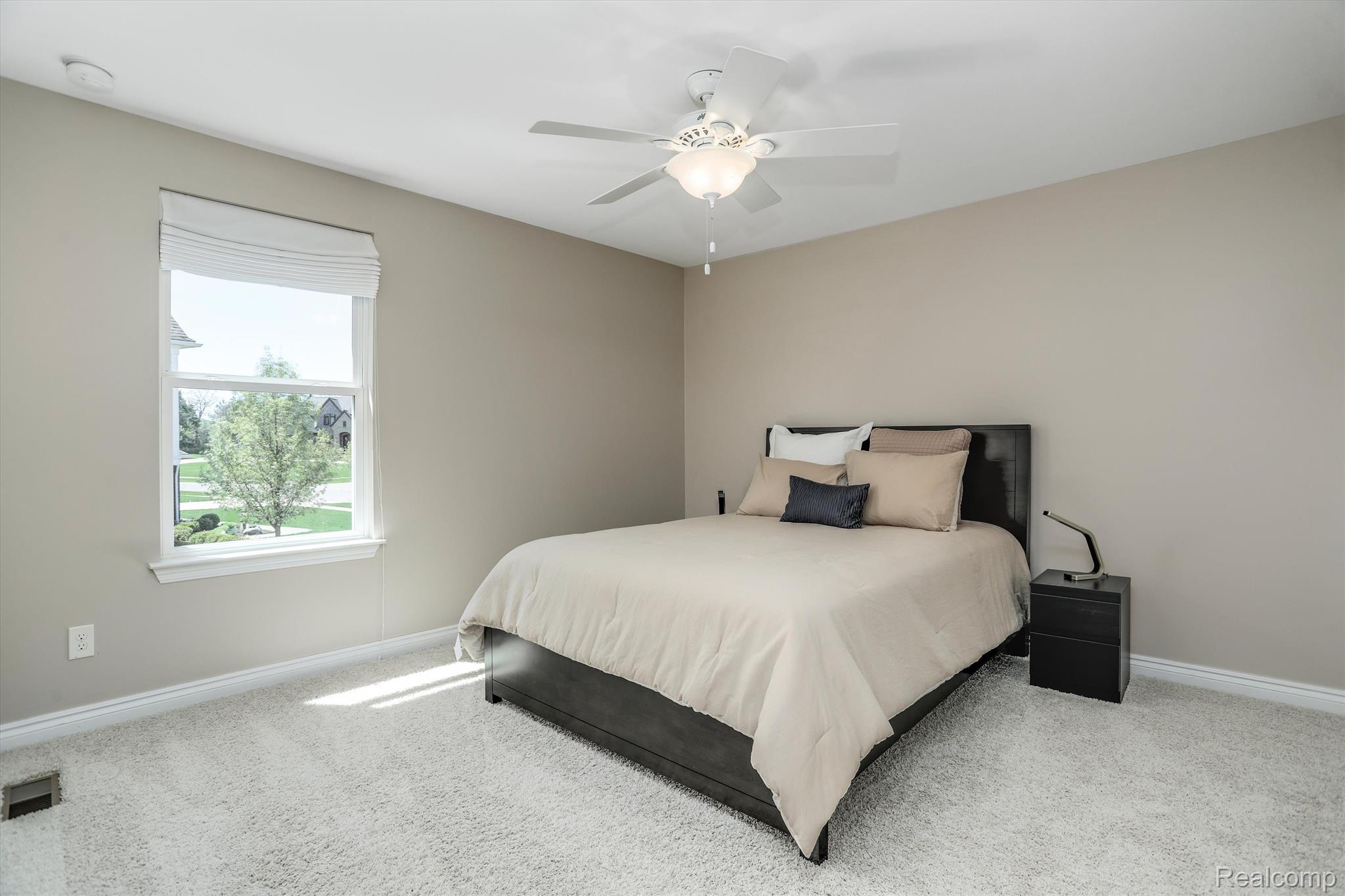 6929 OAKHURST RIDGE Road