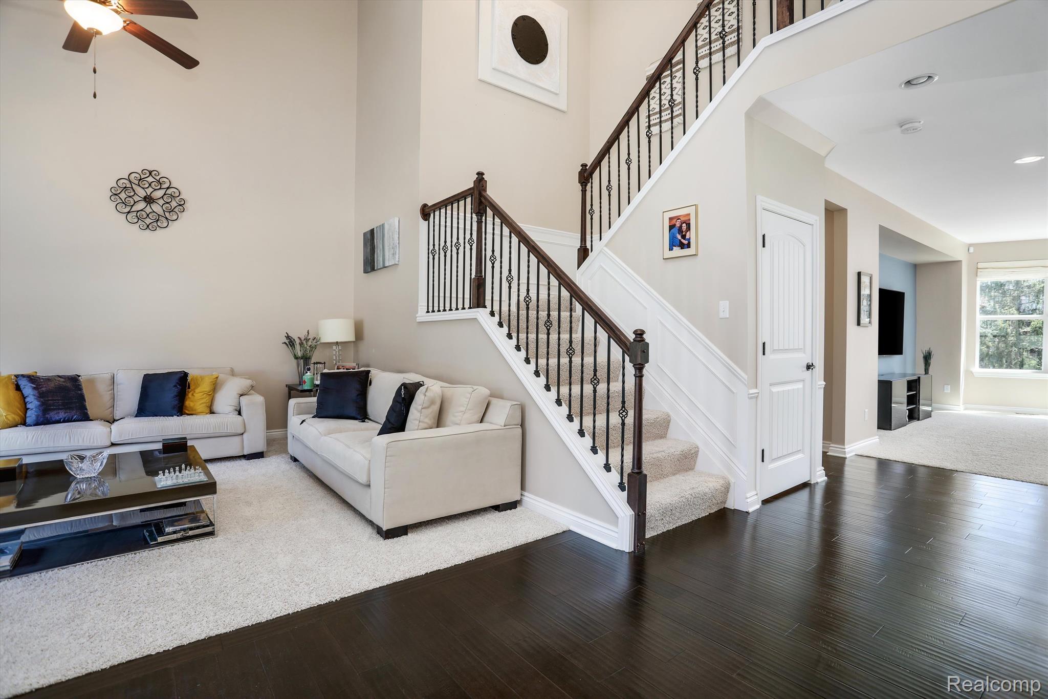 6929 OAKHURST RIDGE Road