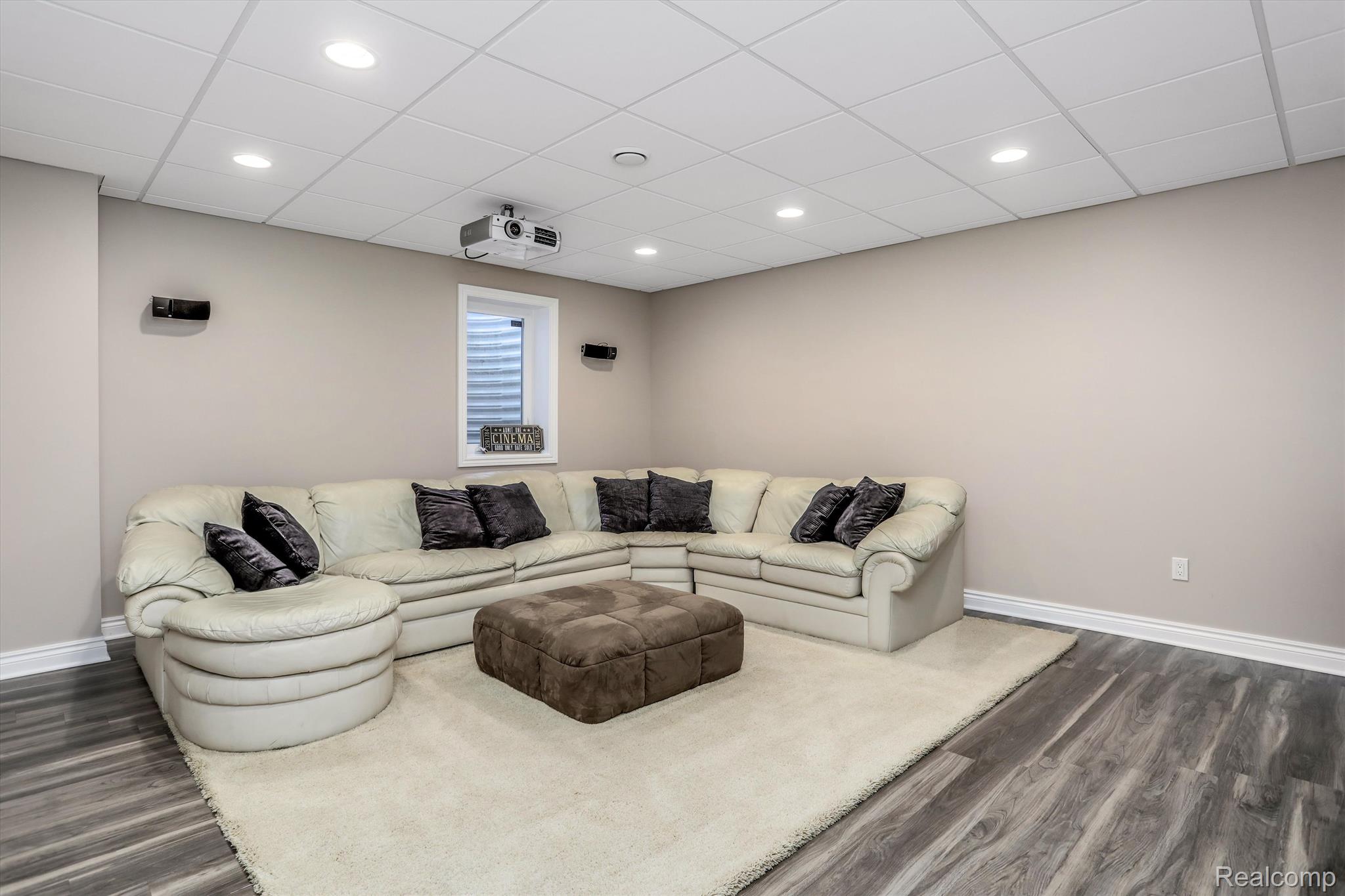 6929 OAKHURST RIDGE Road