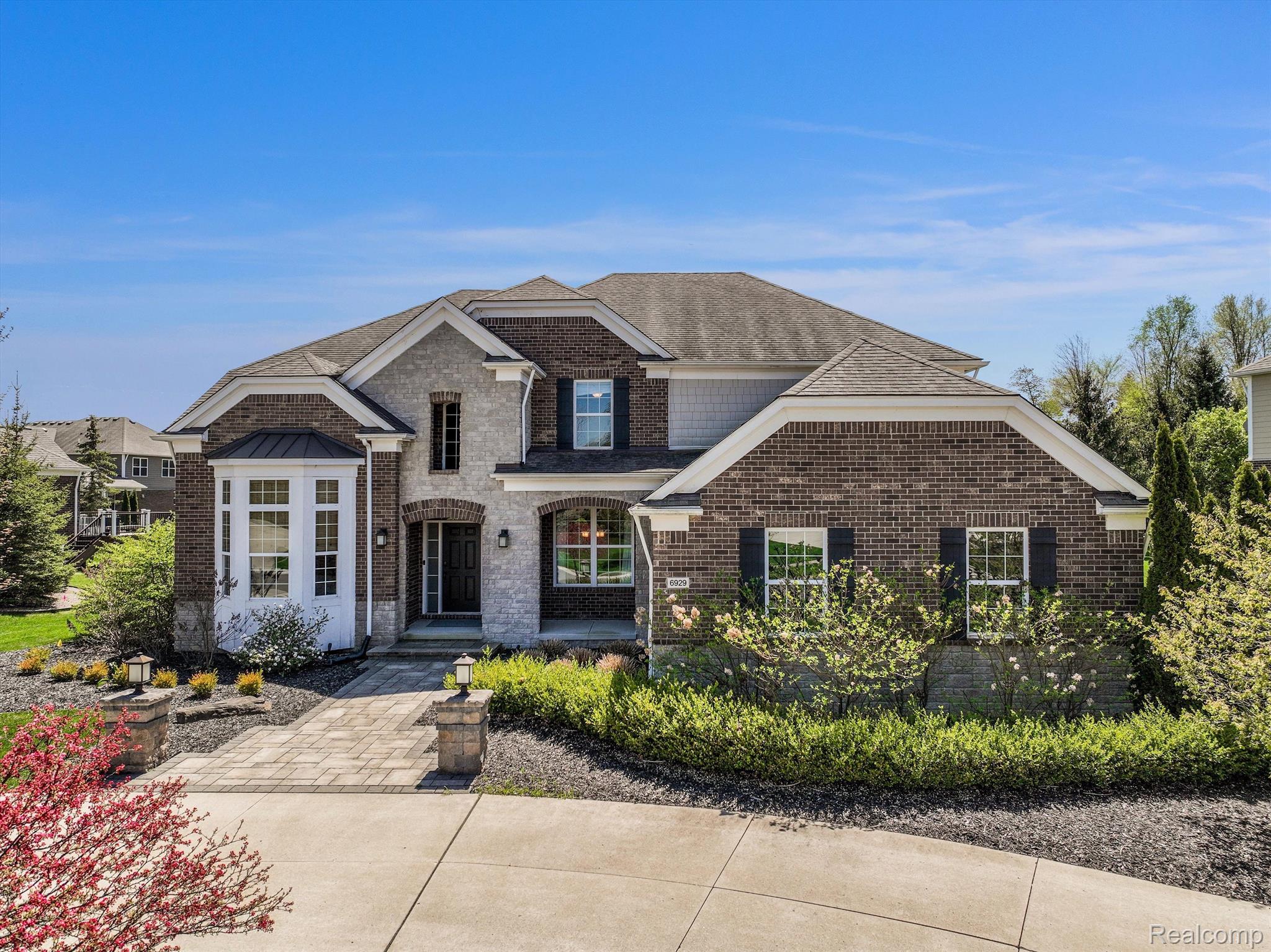 6929 OAKHURST RIDGE Road