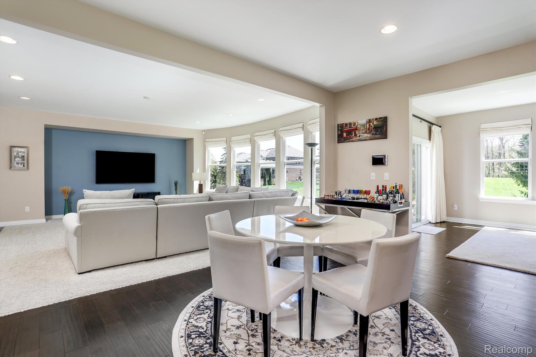 6929 OAKHURST RIDGE Road