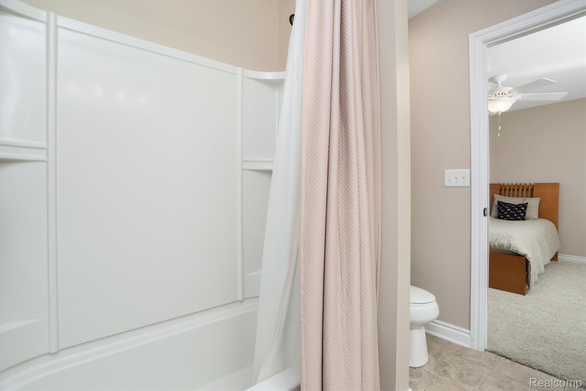 6929 OAKHURST RIDGE Road