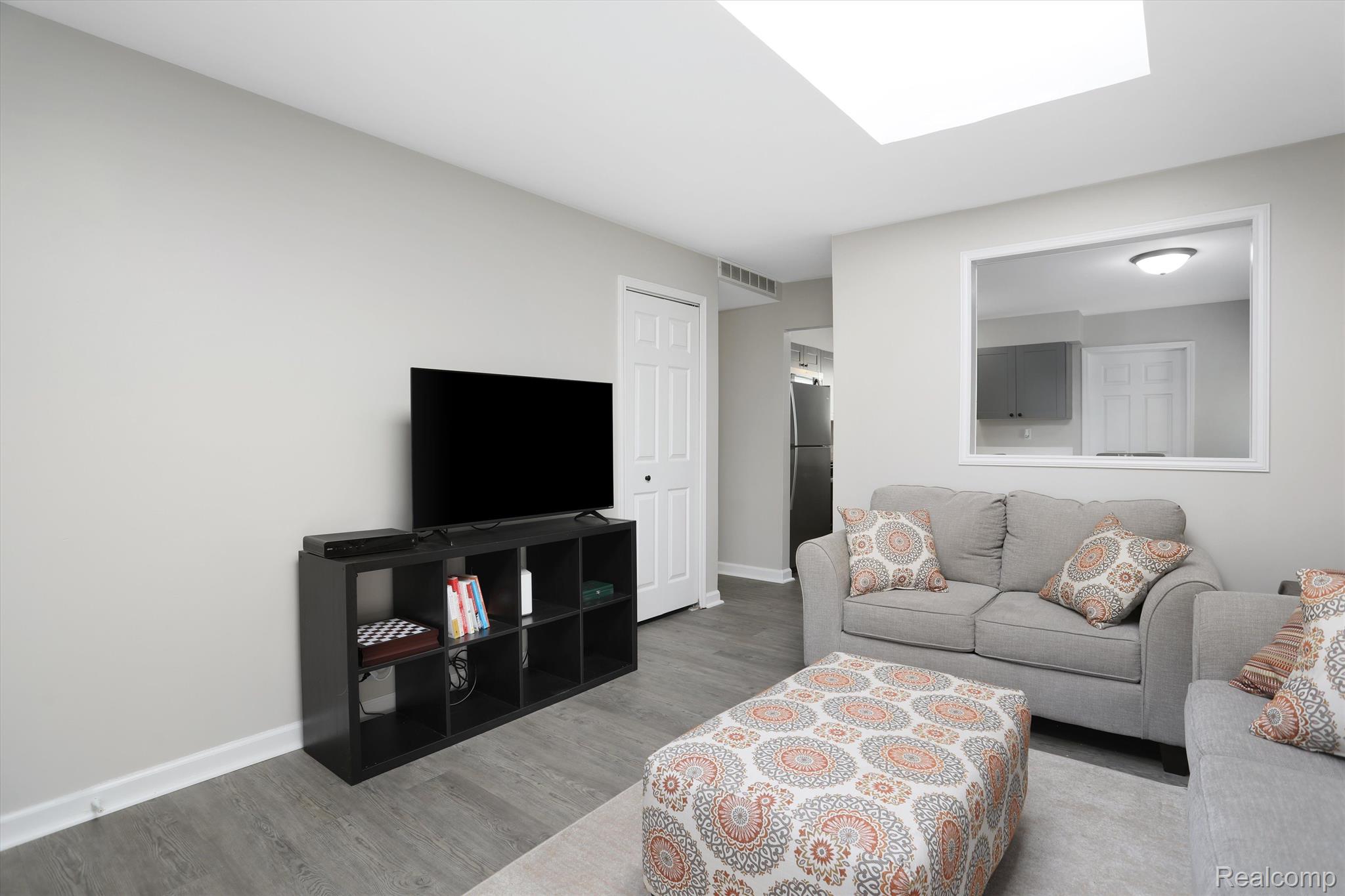 5299 CLINTON RIVER Drive