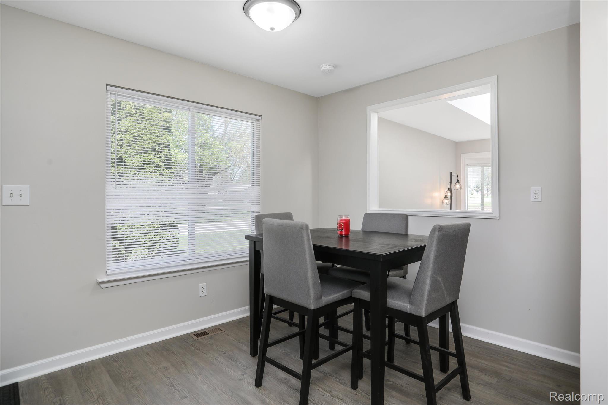 5299 CLINTON RIVER Drive