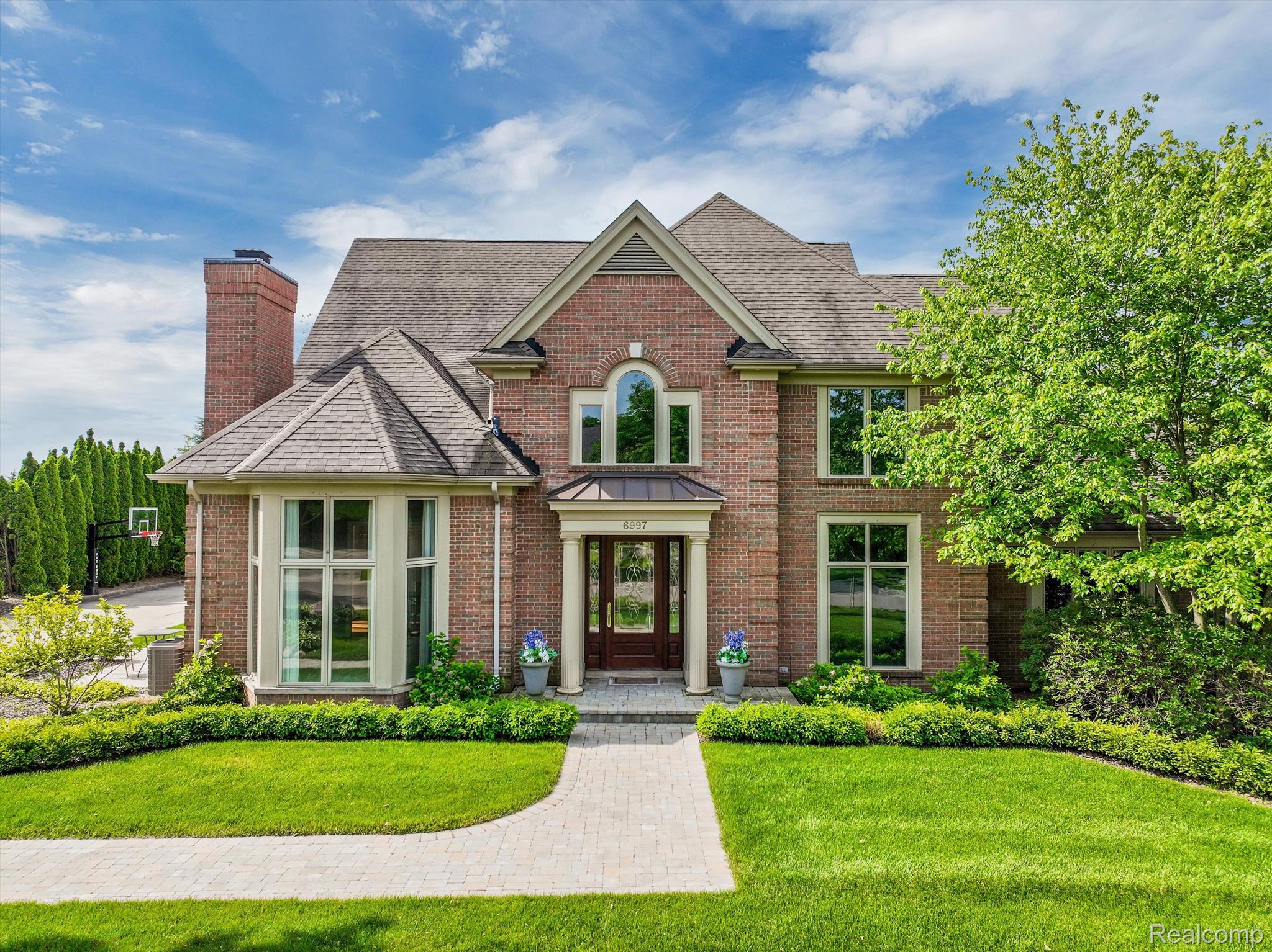 6997 OAKHURST RIDGE Road