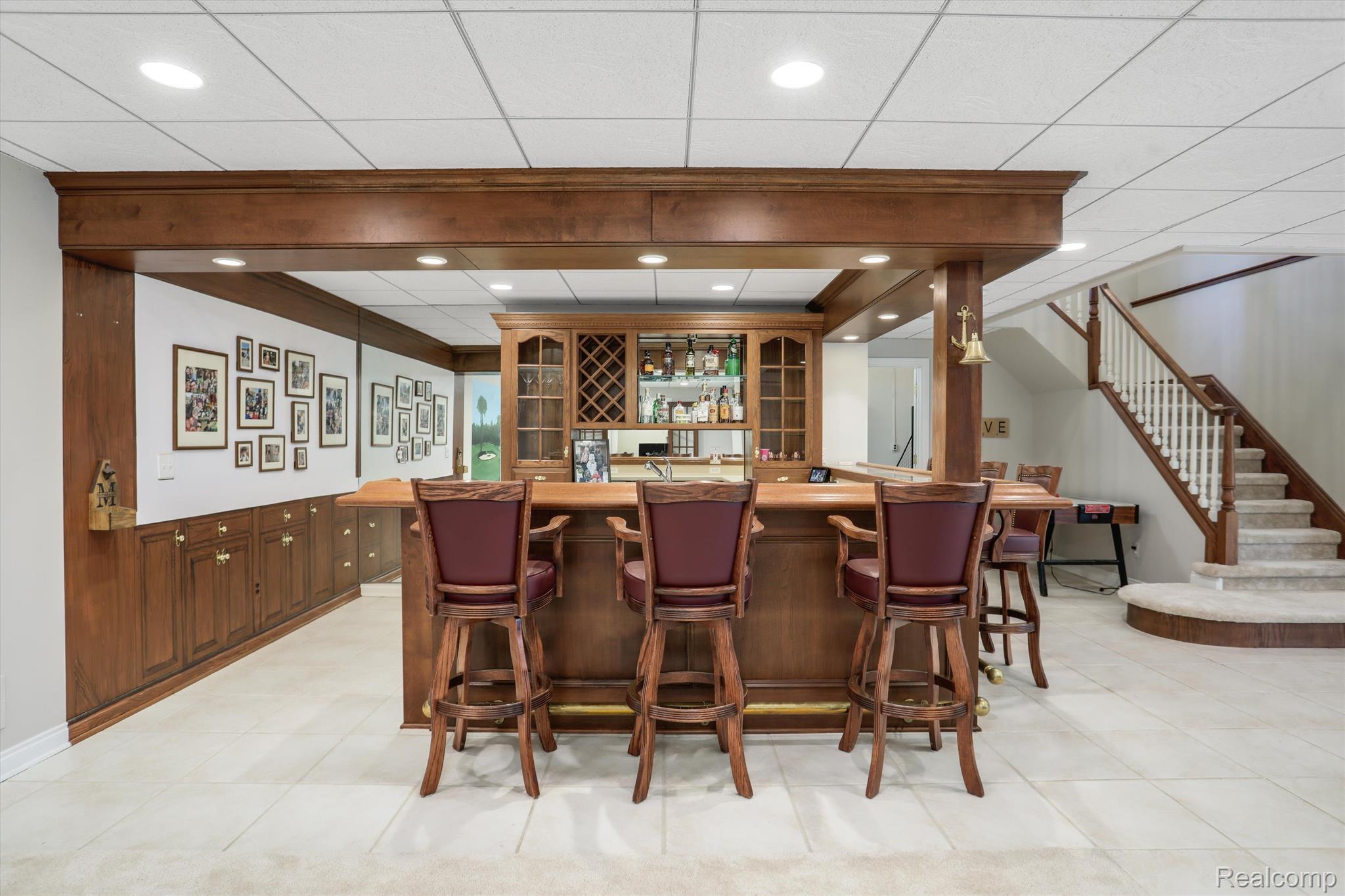 6997 OAKHURST RIDGE Road