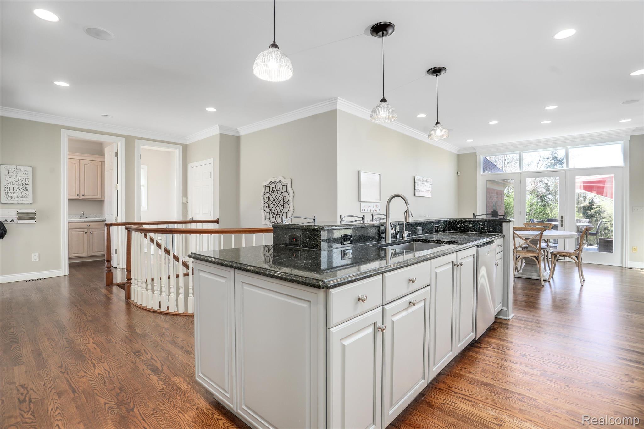 6997 OAKHURST RIDGE Road