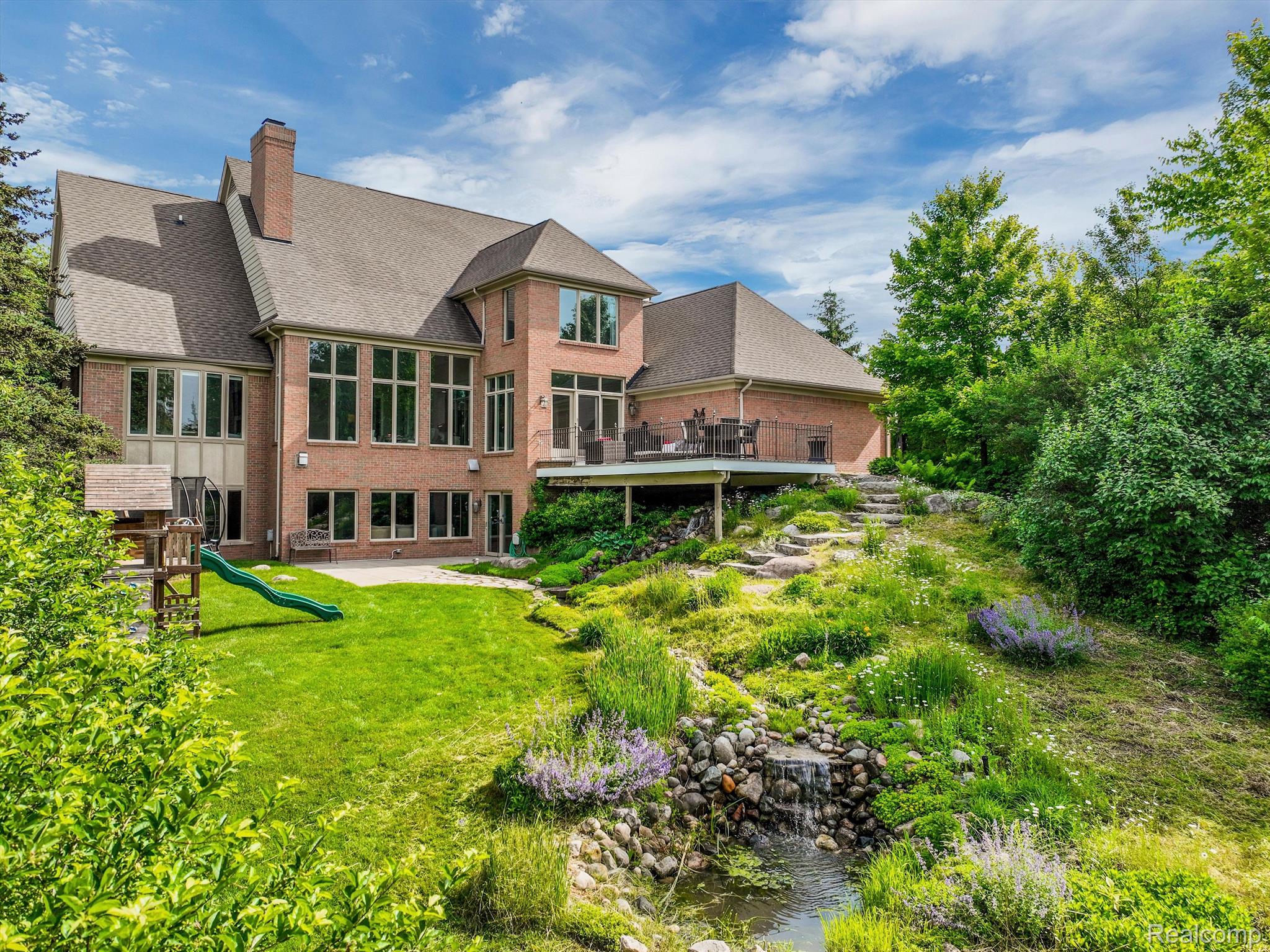 6997 OAKHURST RIDGE Road